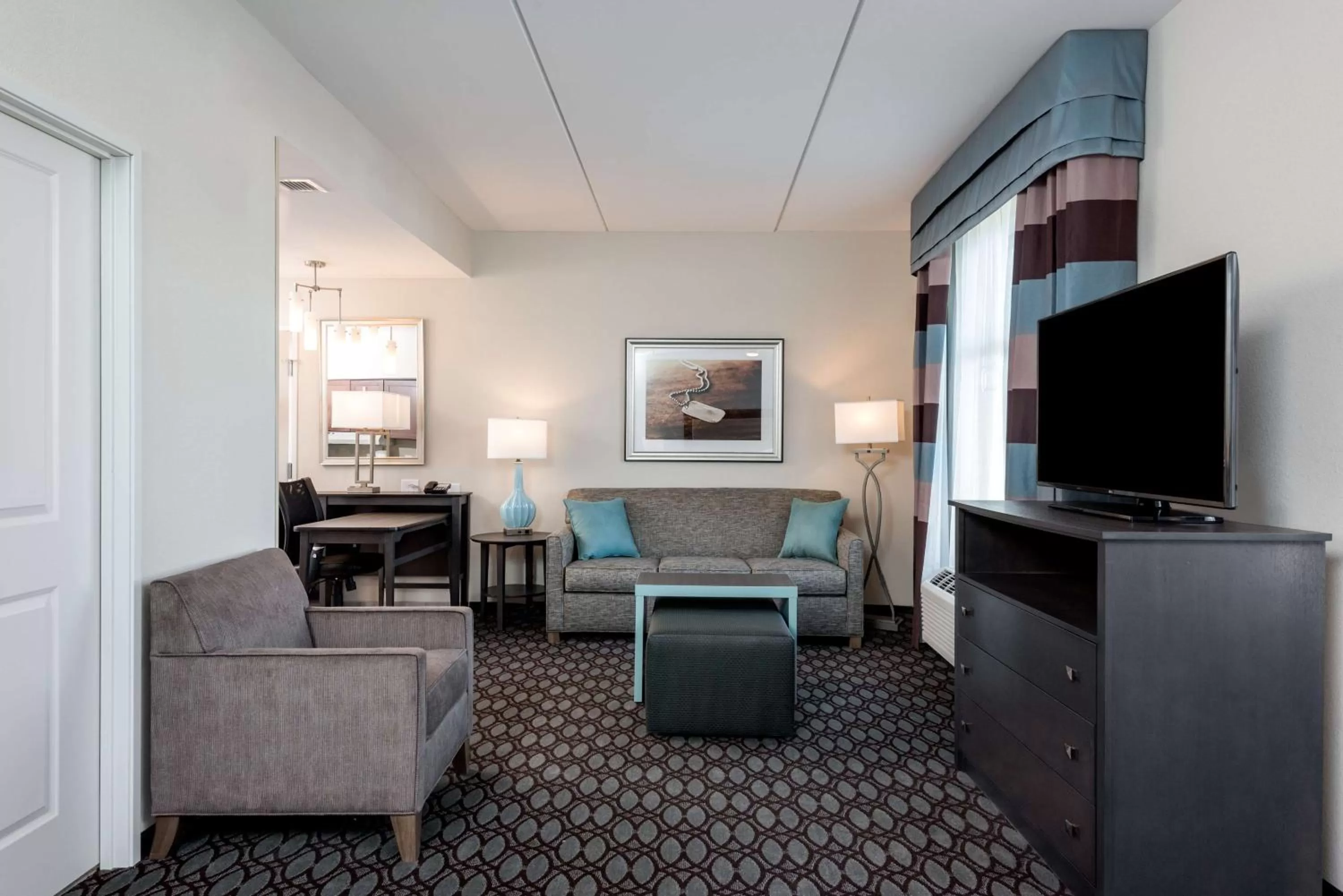Living room in Homewood Suites By Hilton Fayetteville