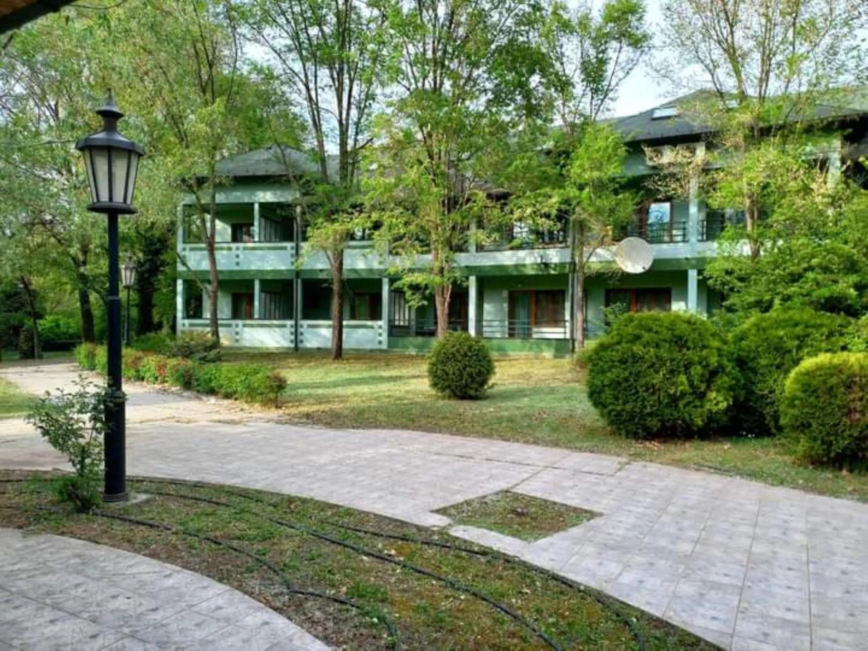 Property building in Garni Lupus prenoćište