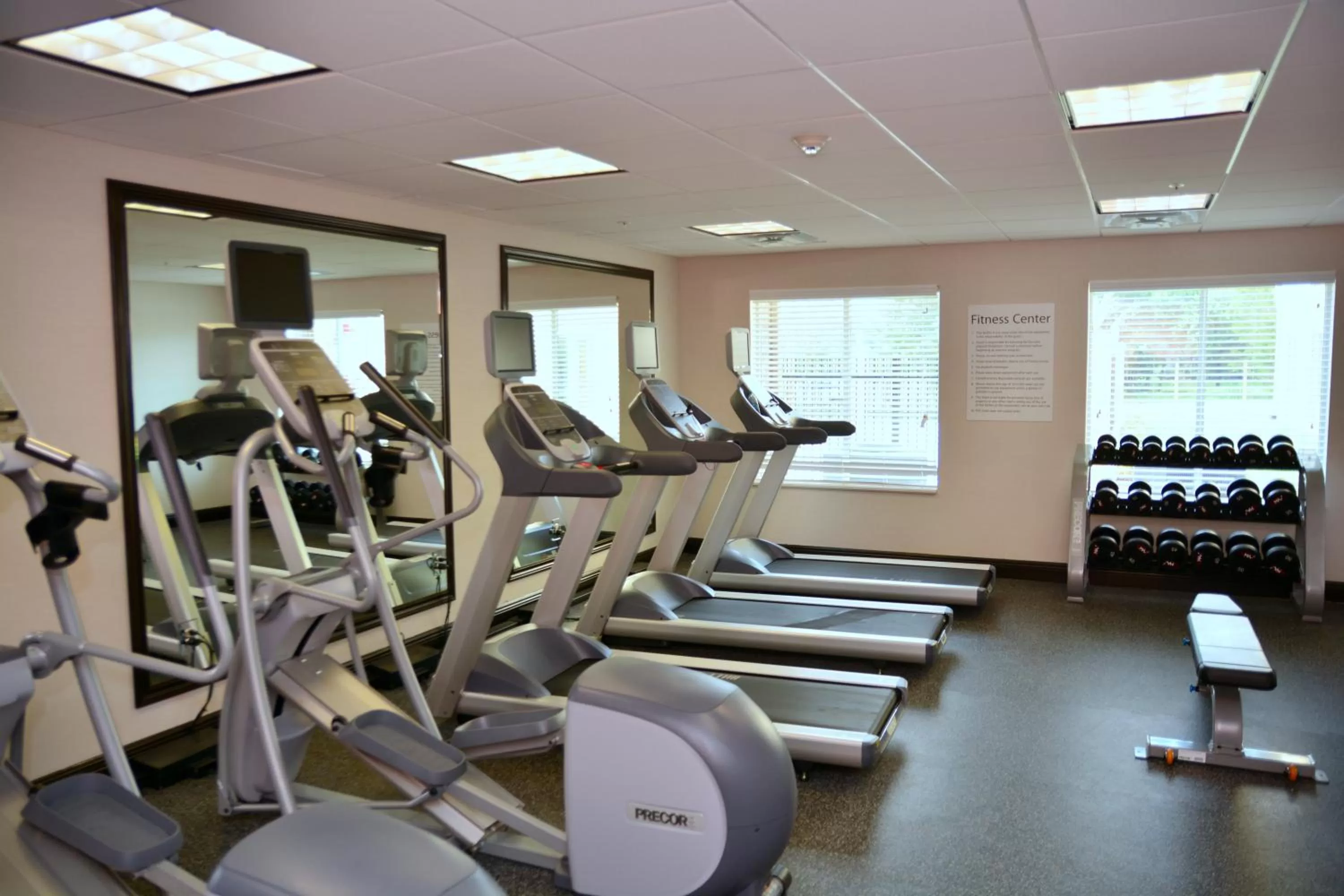 Fitness centre/facilities in Holiday Inn Express Tomball by IHG