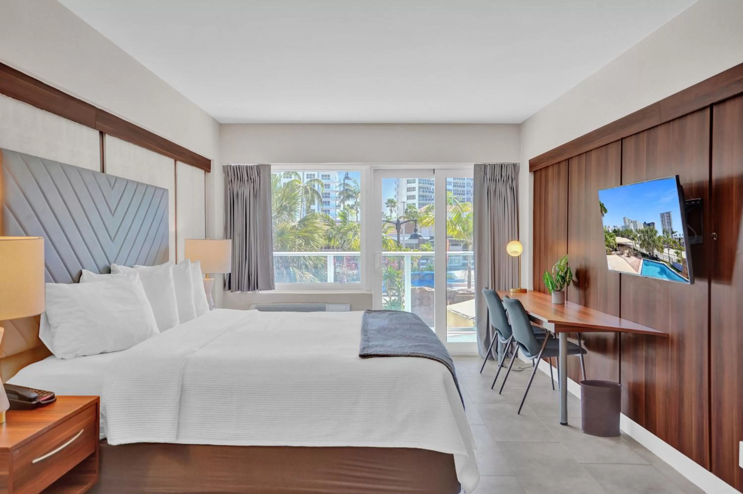 View (from property/room), Bed in The Garden Hotel & Resort