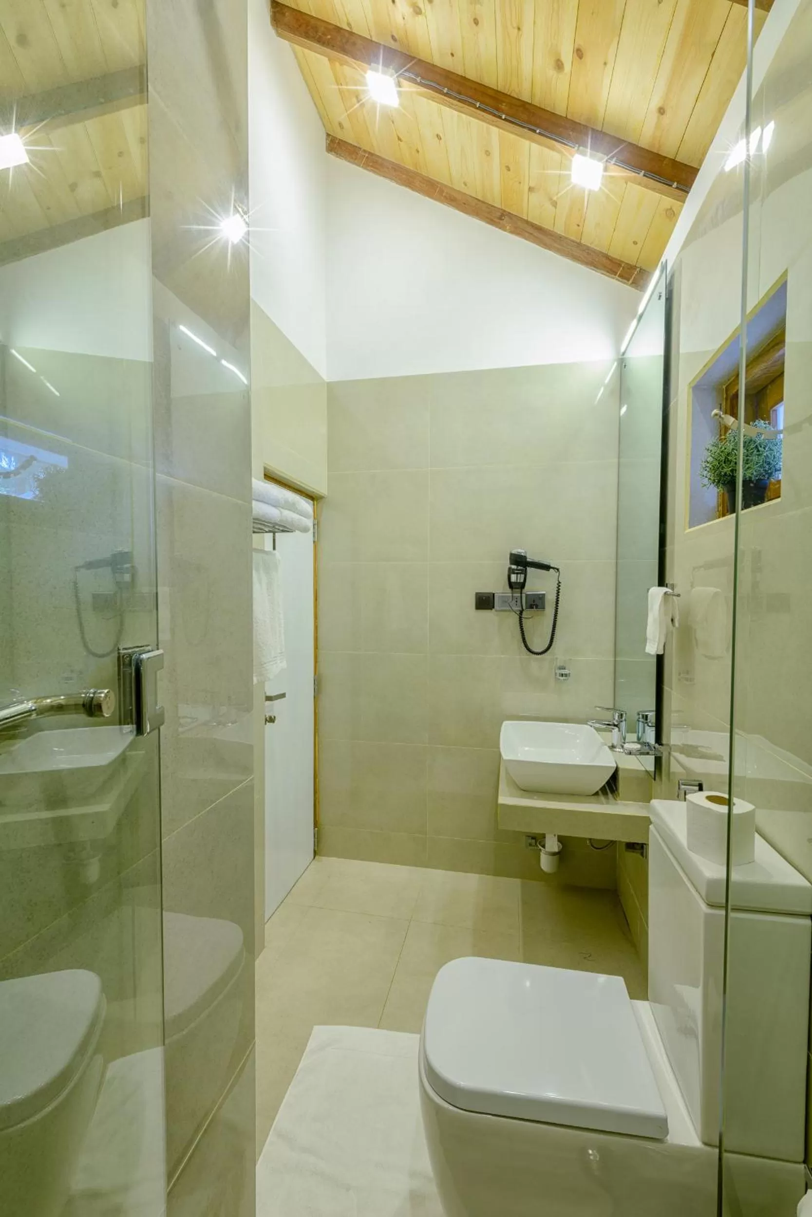 Aryana Boutique Hotel