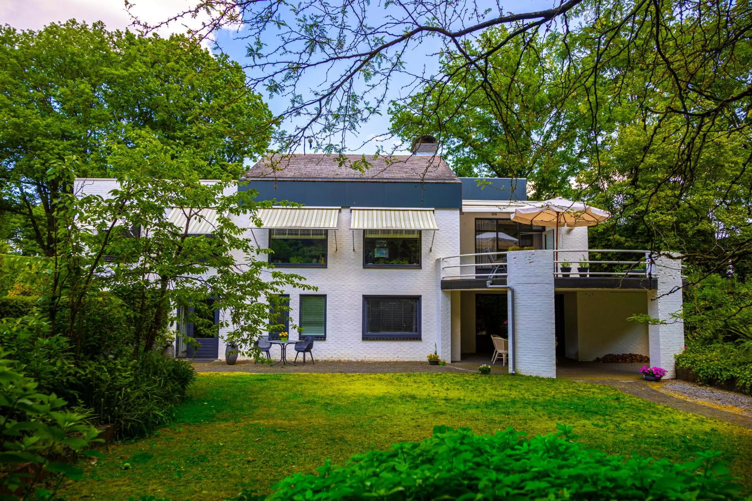 Property building in B&B Eikendreef