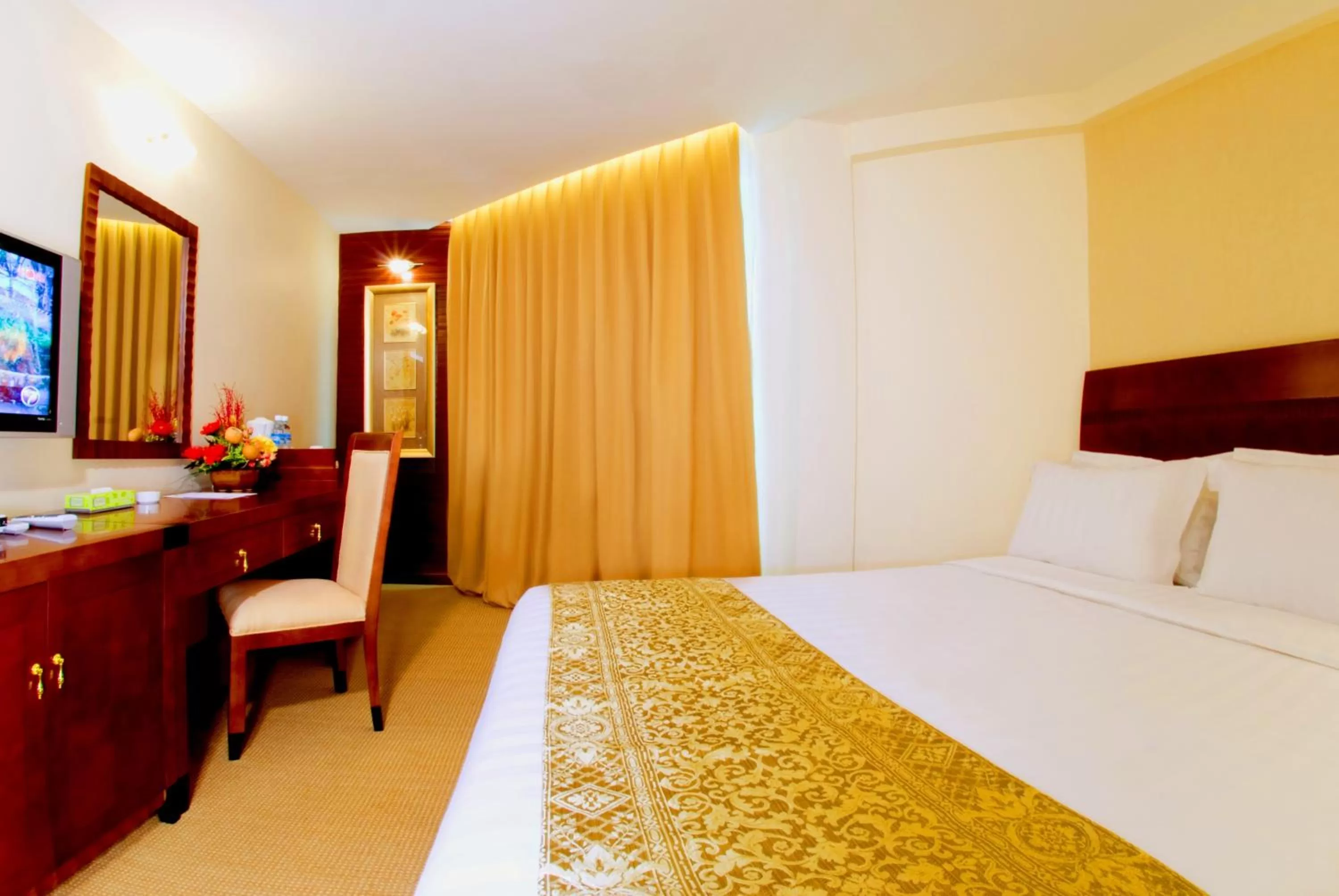 Photo of the whole room, Bed in Celyn Hotel City Mall