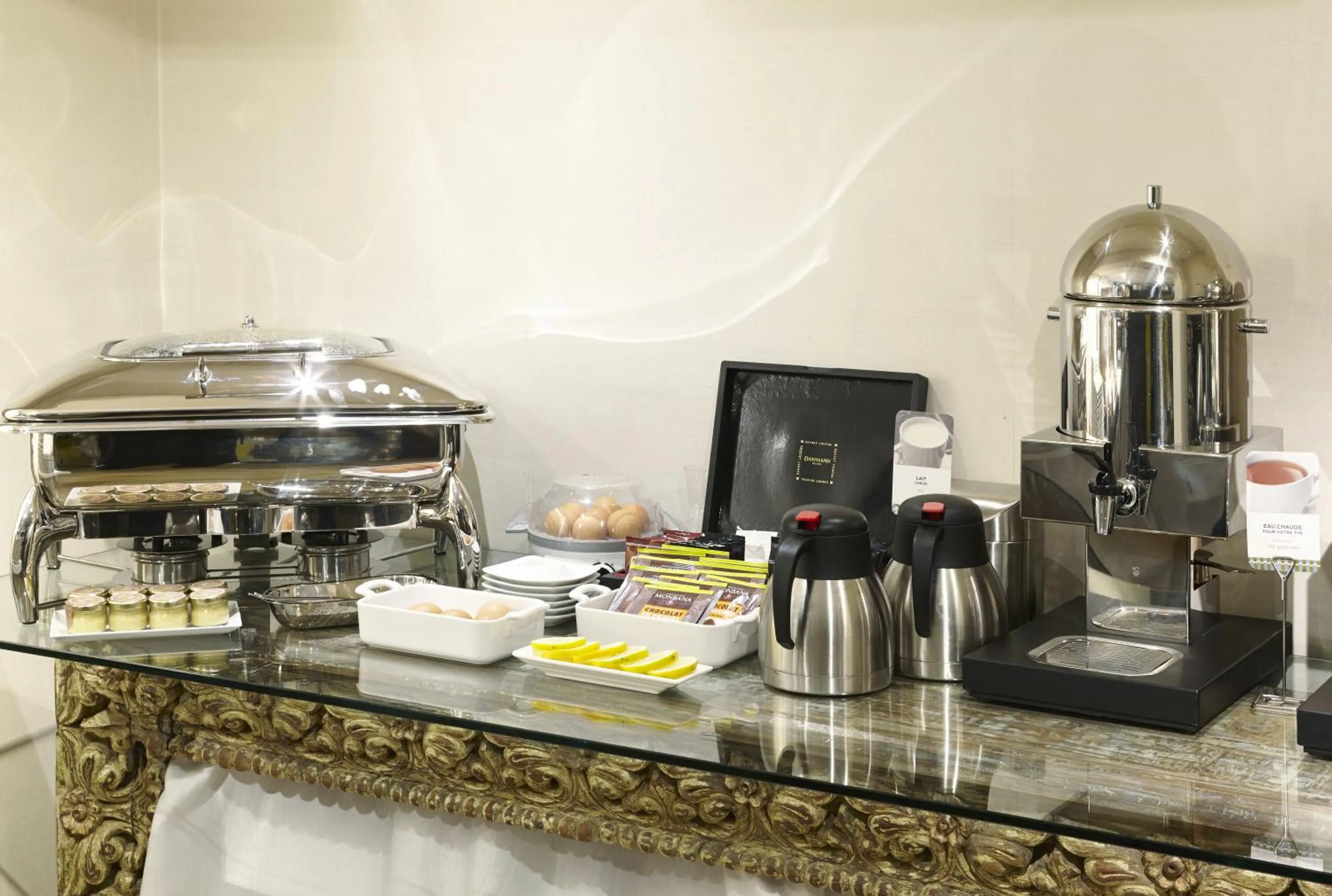 Restaurant/places to eat in Mercure Paris Bastille Saint Antoine