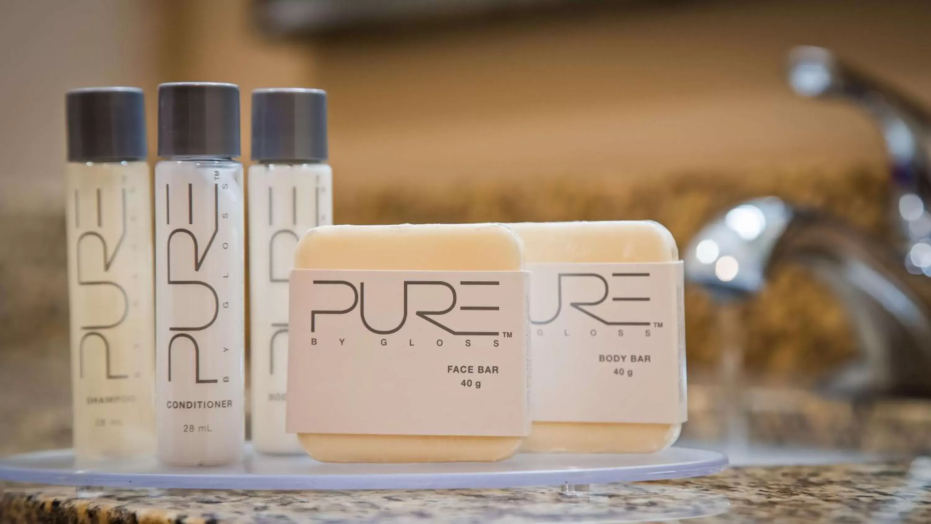 Larger Queen Room with Two Beds in Best Western Plus Louisa Larger Queen Room with Two Beds in Best Western Plus Louisa