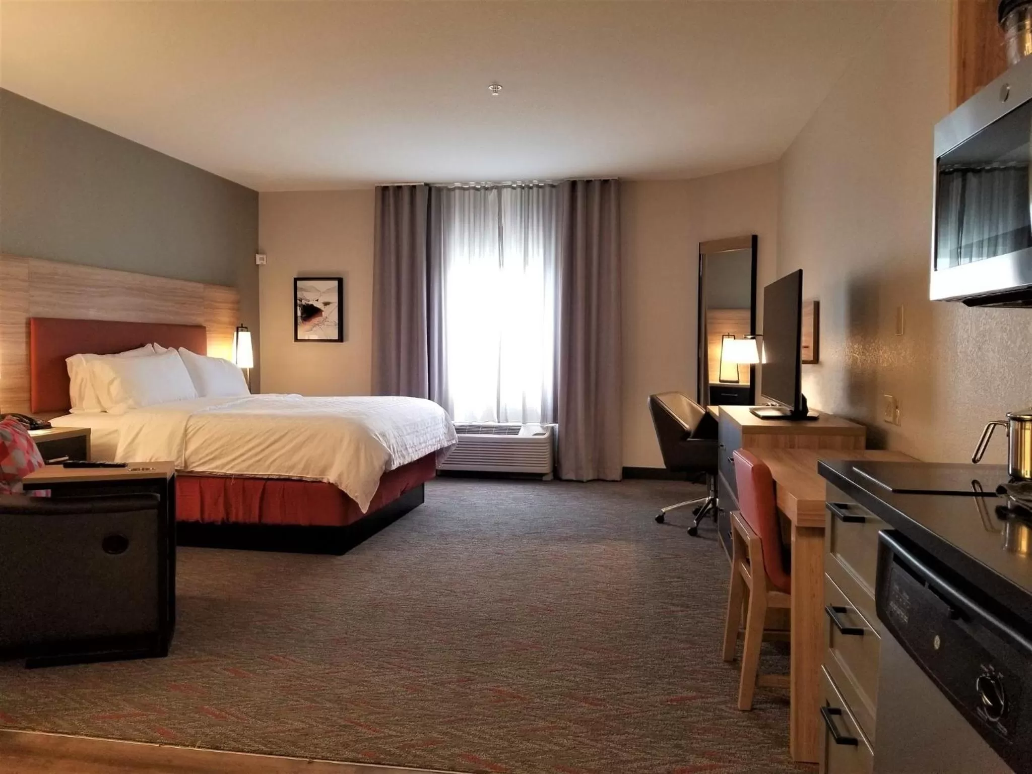 Photo of the whole room, Bed in Candlewood Suites Apex Raleigh Area by IHG