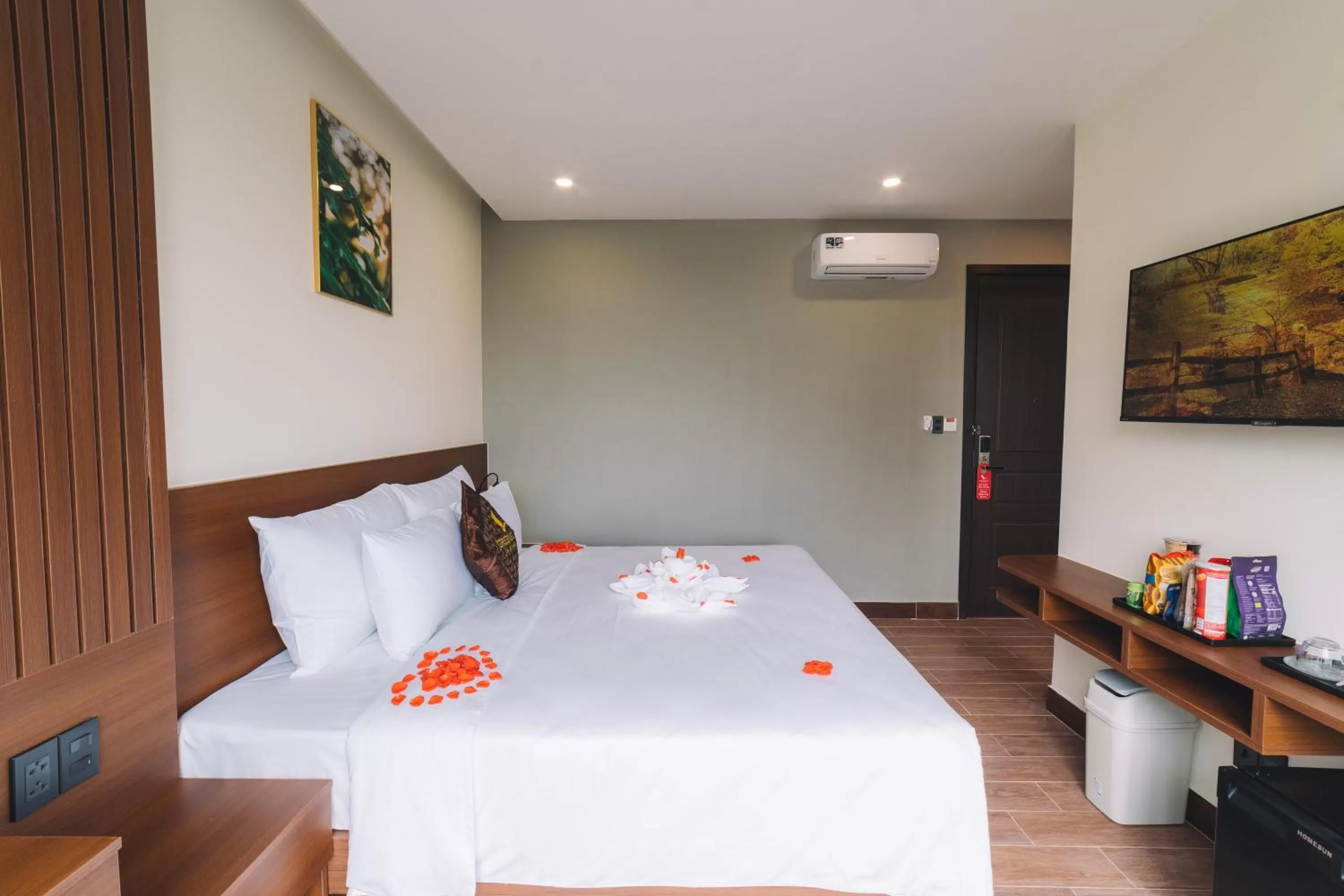 Bedroom, Bed in GREENECO DA LAT HOTEL - Khách sạn Green Eco Đà Lạt