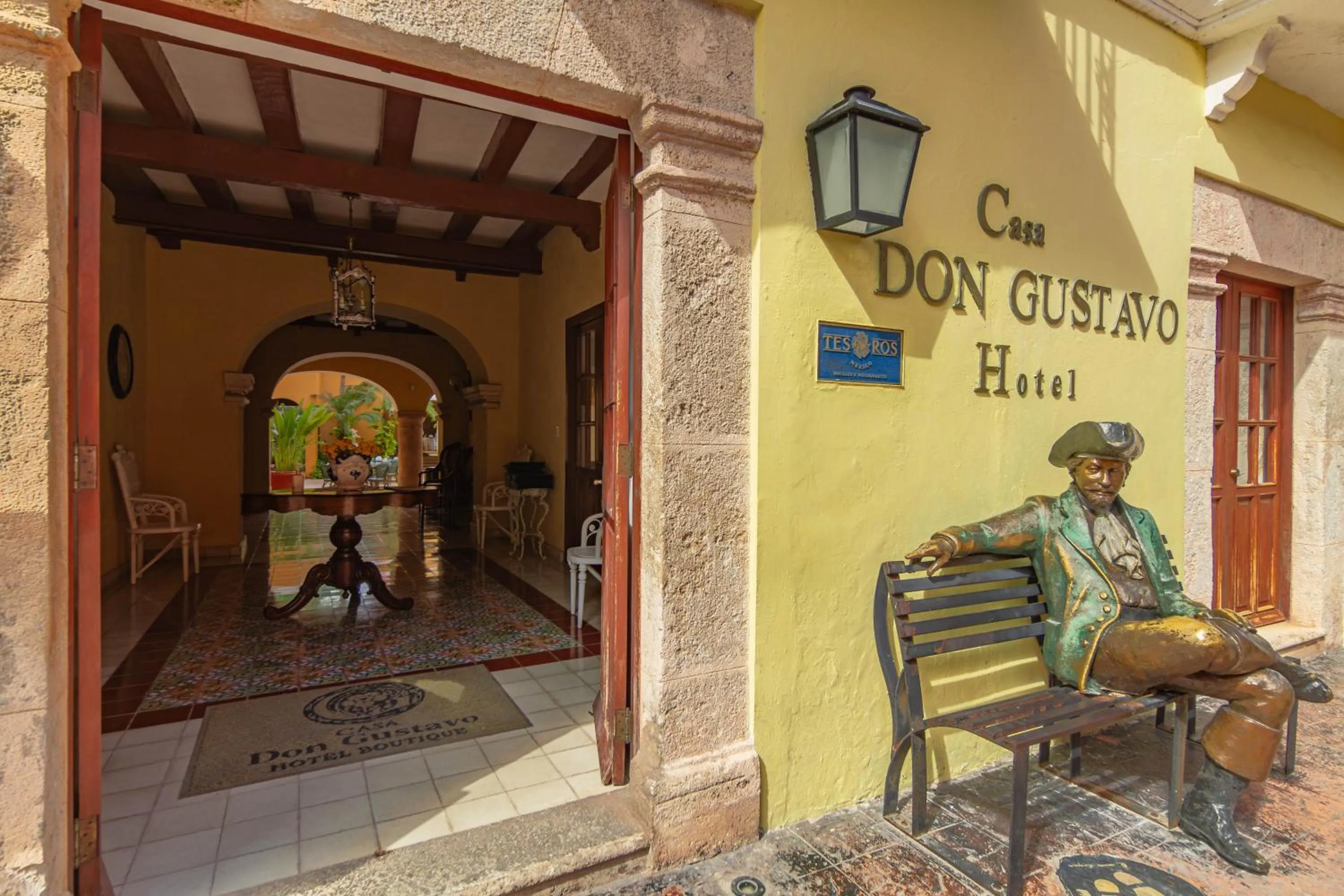 Facade/entrance in Hotel Boutique Casa Don Gustavo, Campeche