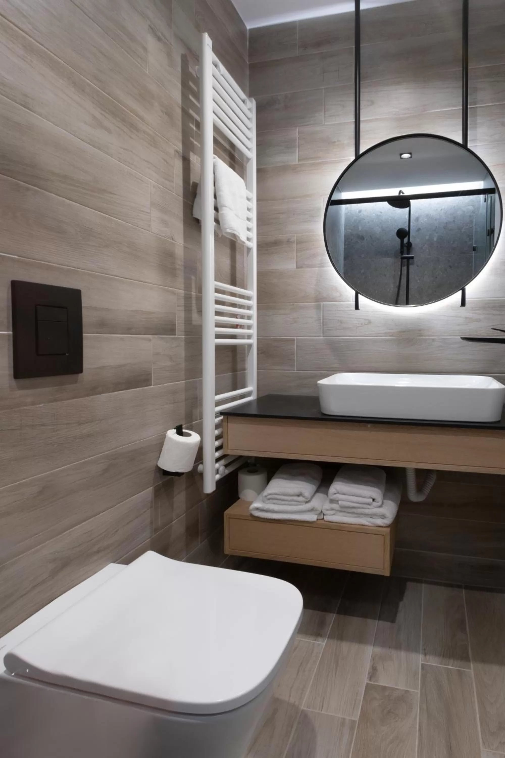 Toilet in LUX&EASY Athens Downtown Residences