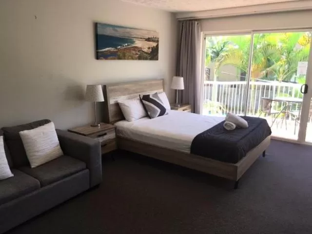 Bed in Outrigger Burleigh