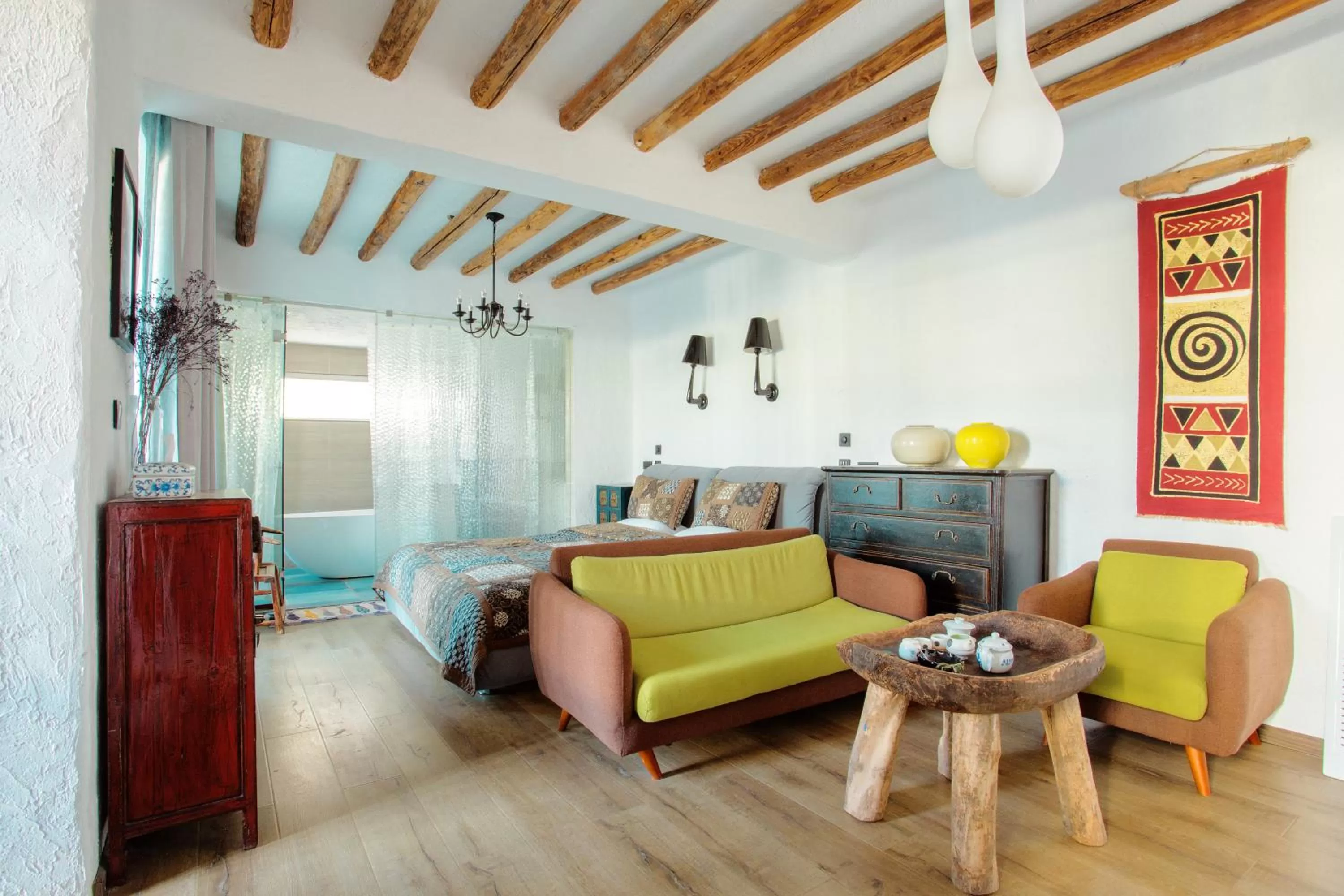 Photo of the whole room, Seating Area in Hidden Hotel