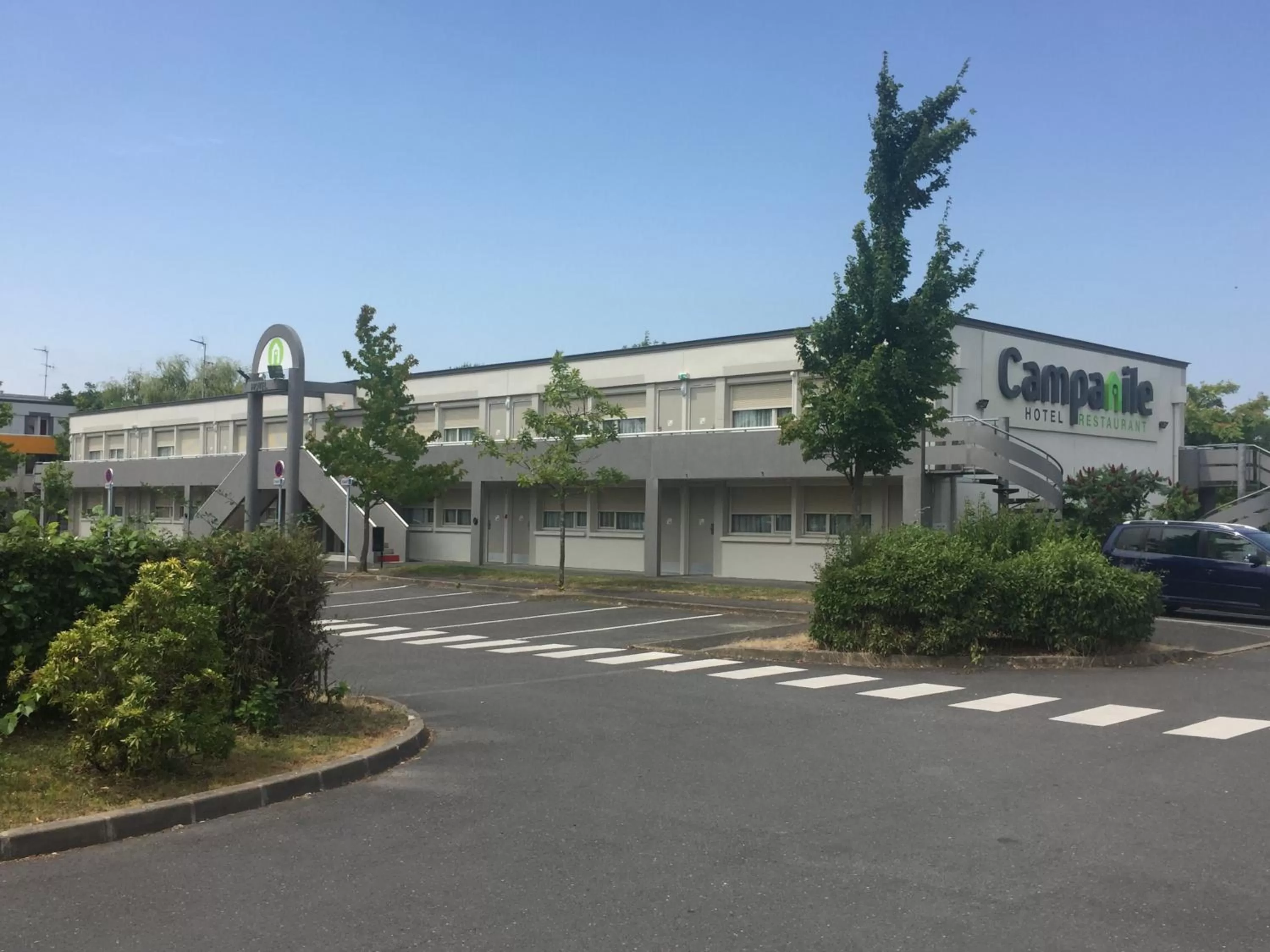 Property building in Campanile Nantes Saint-Sébastien-Sur-Loire