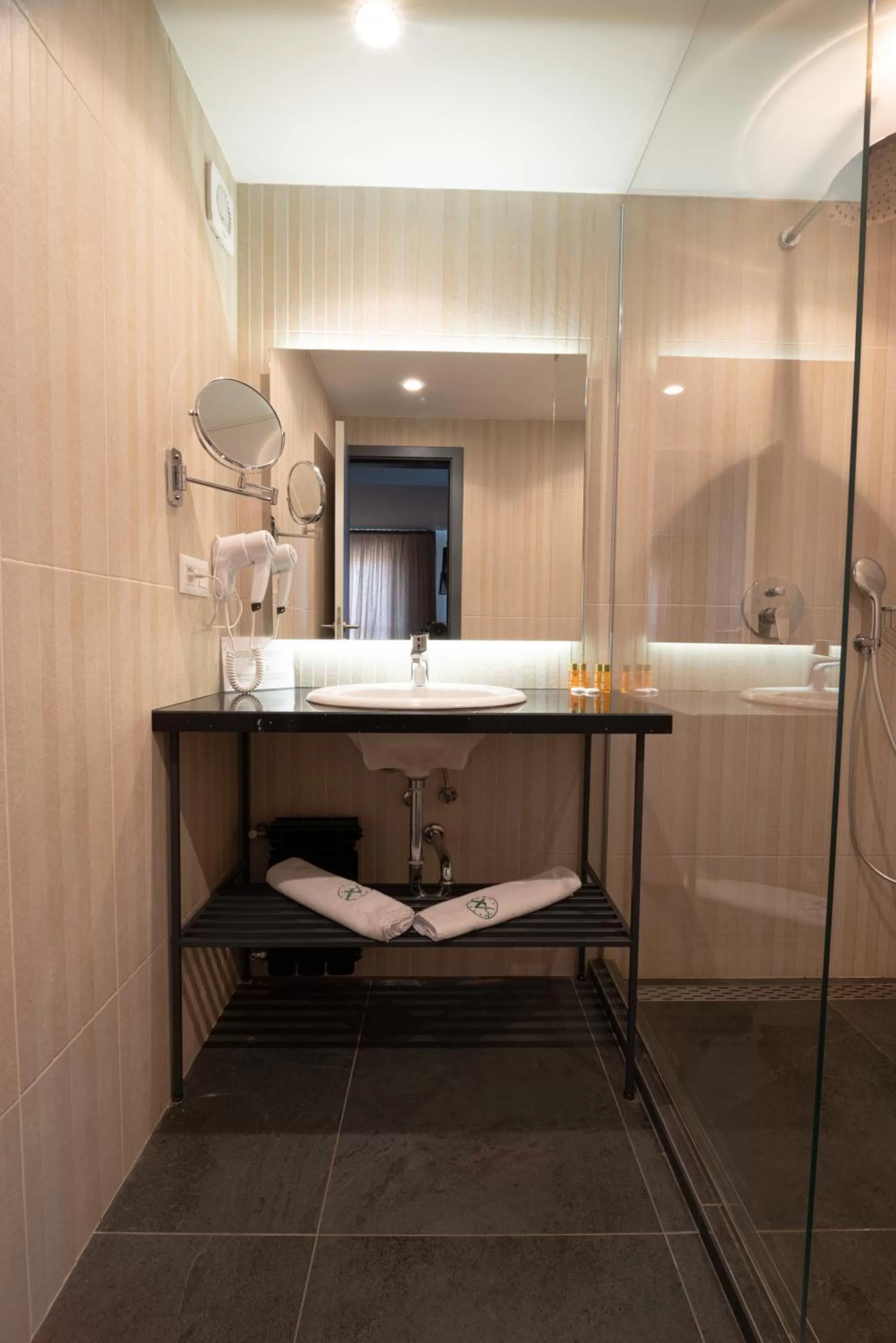 Shower in Vitosha Park Hotel - Free Indoor Pool & Parking