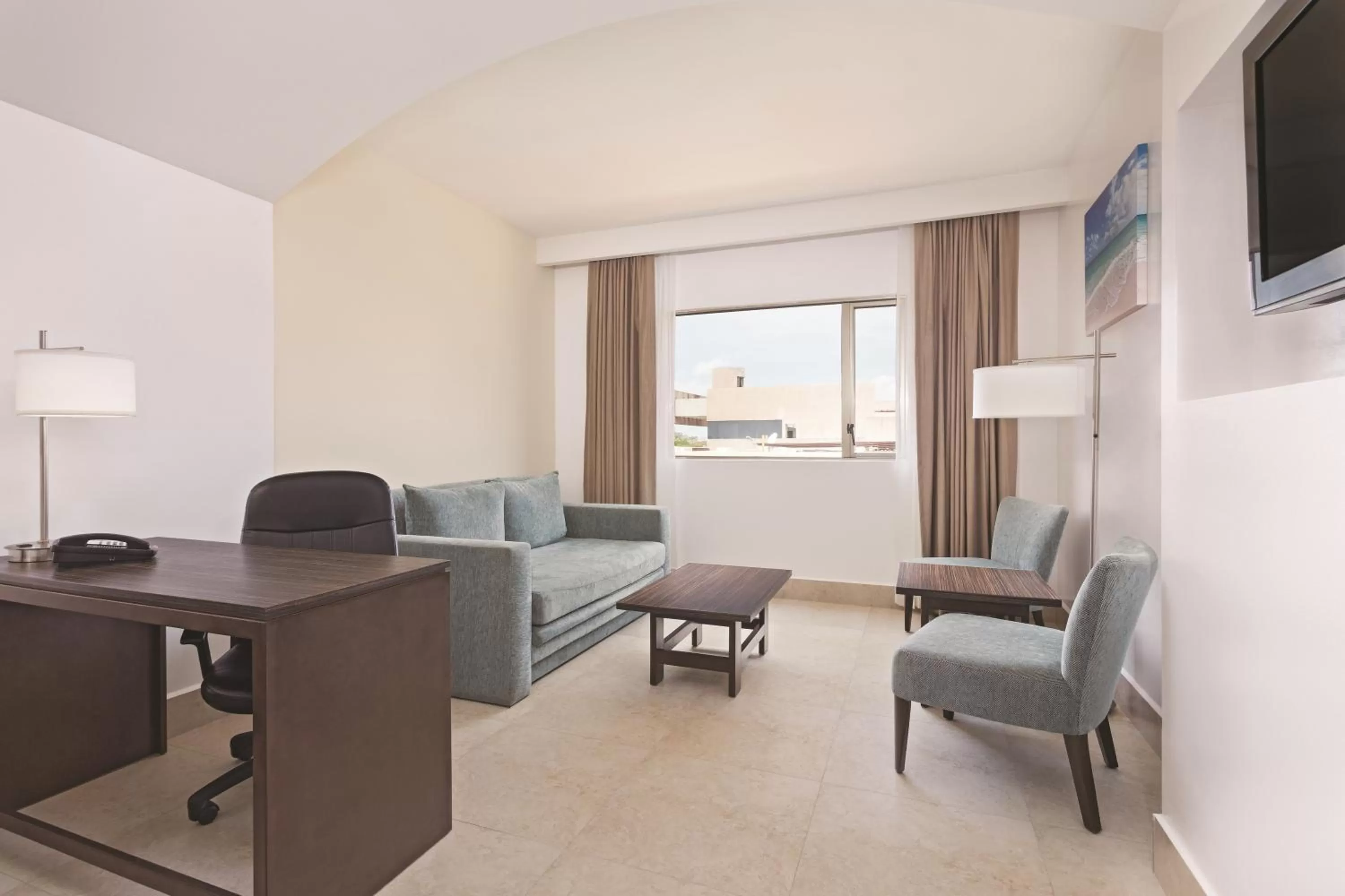 Day in Wyndham Garden Cancun Downtown