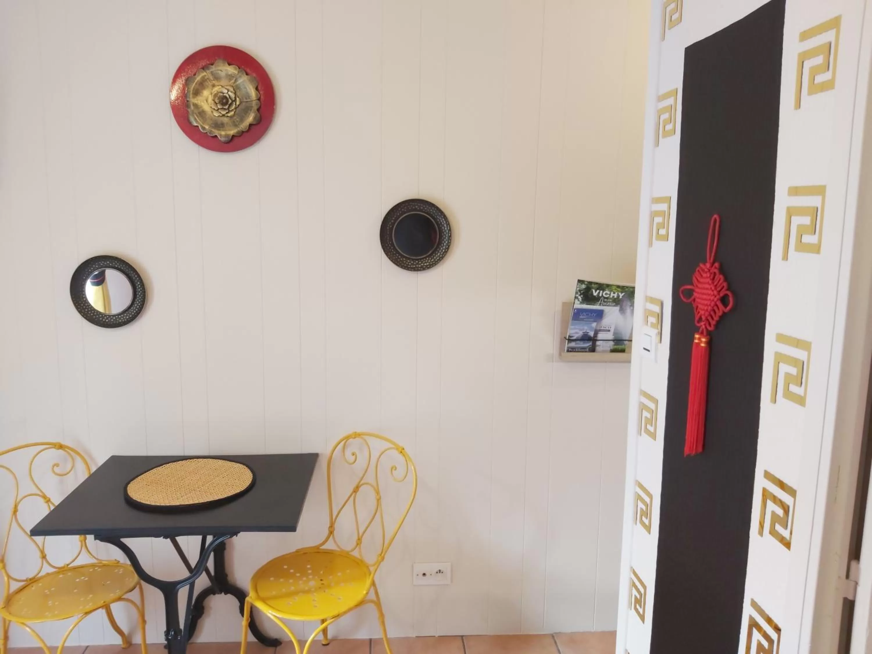 Dining area in Vichy Sejour