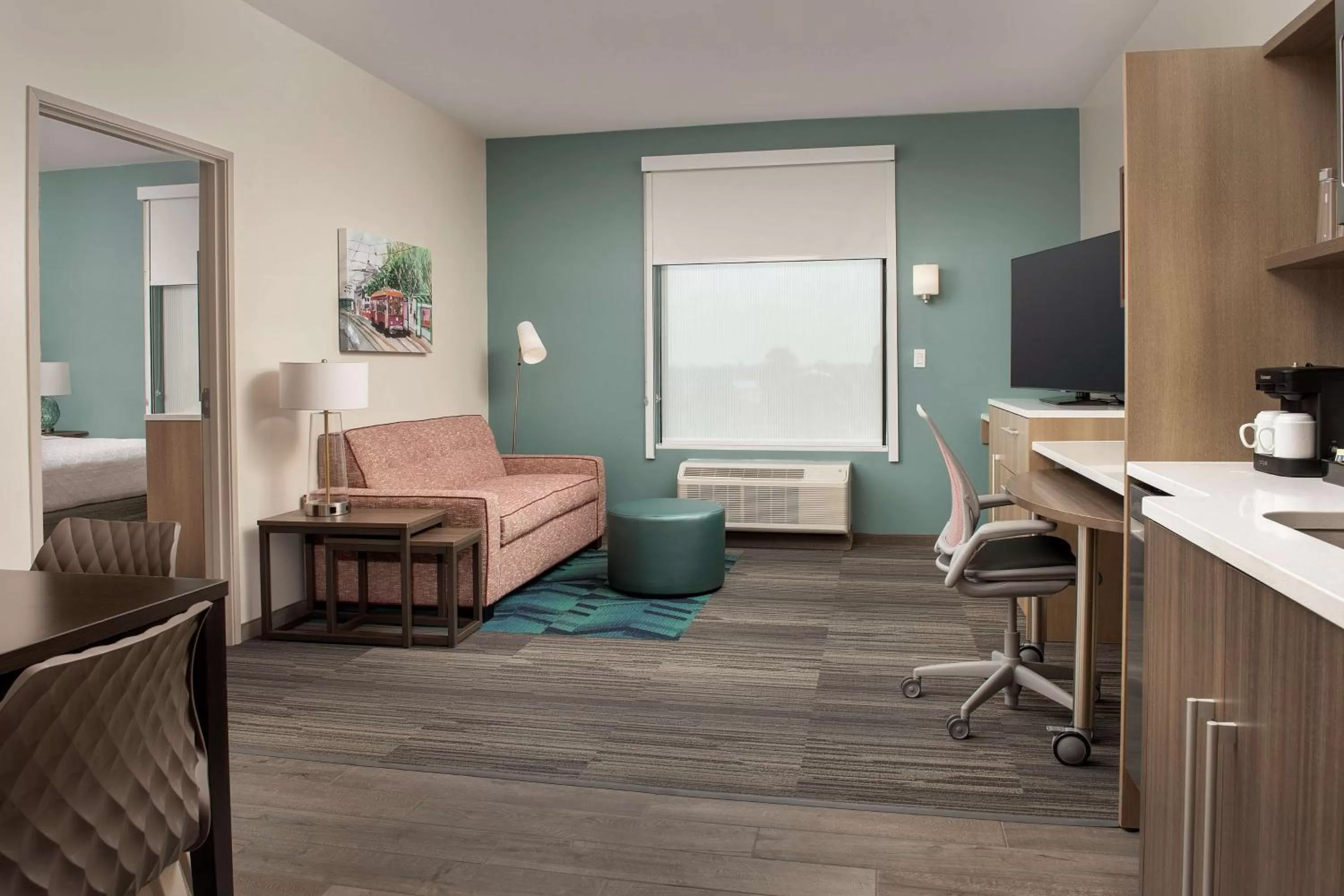 Bedroom, Bed in Home2 Suites By Hilton Kenner New Orleans Arpt