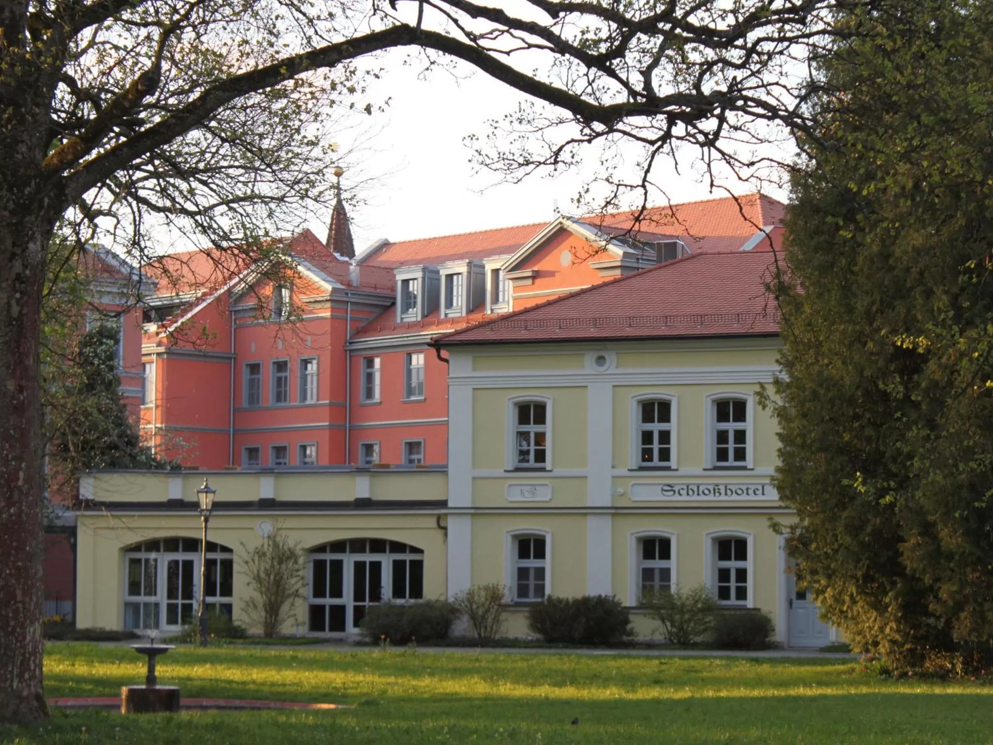 Property building in DORMERO Schlosshotel Reichenschwand