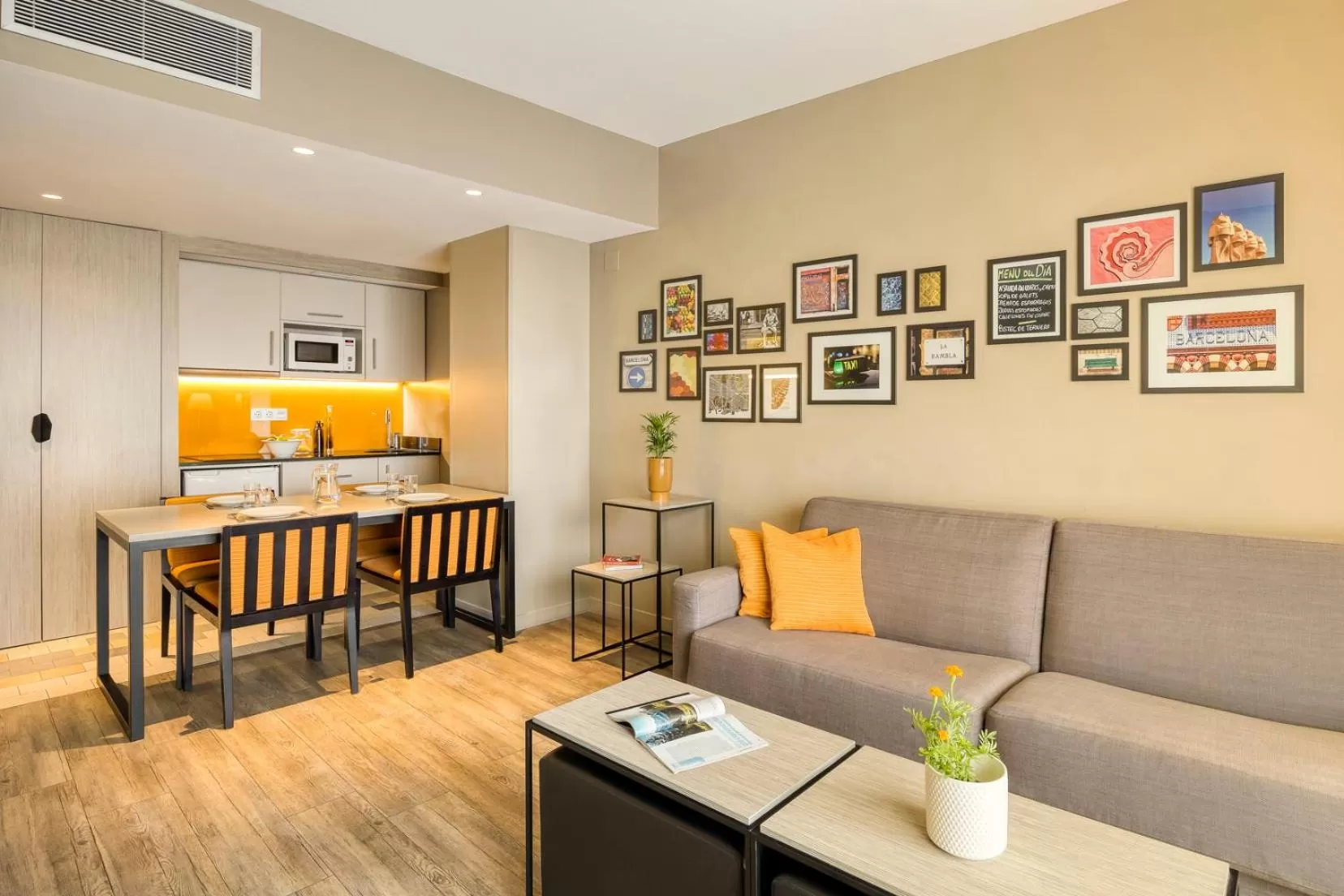 Living room in Citadines Ramblas Barcelona