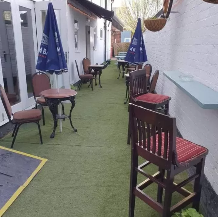 Garden in The Wheatsheaf Inn