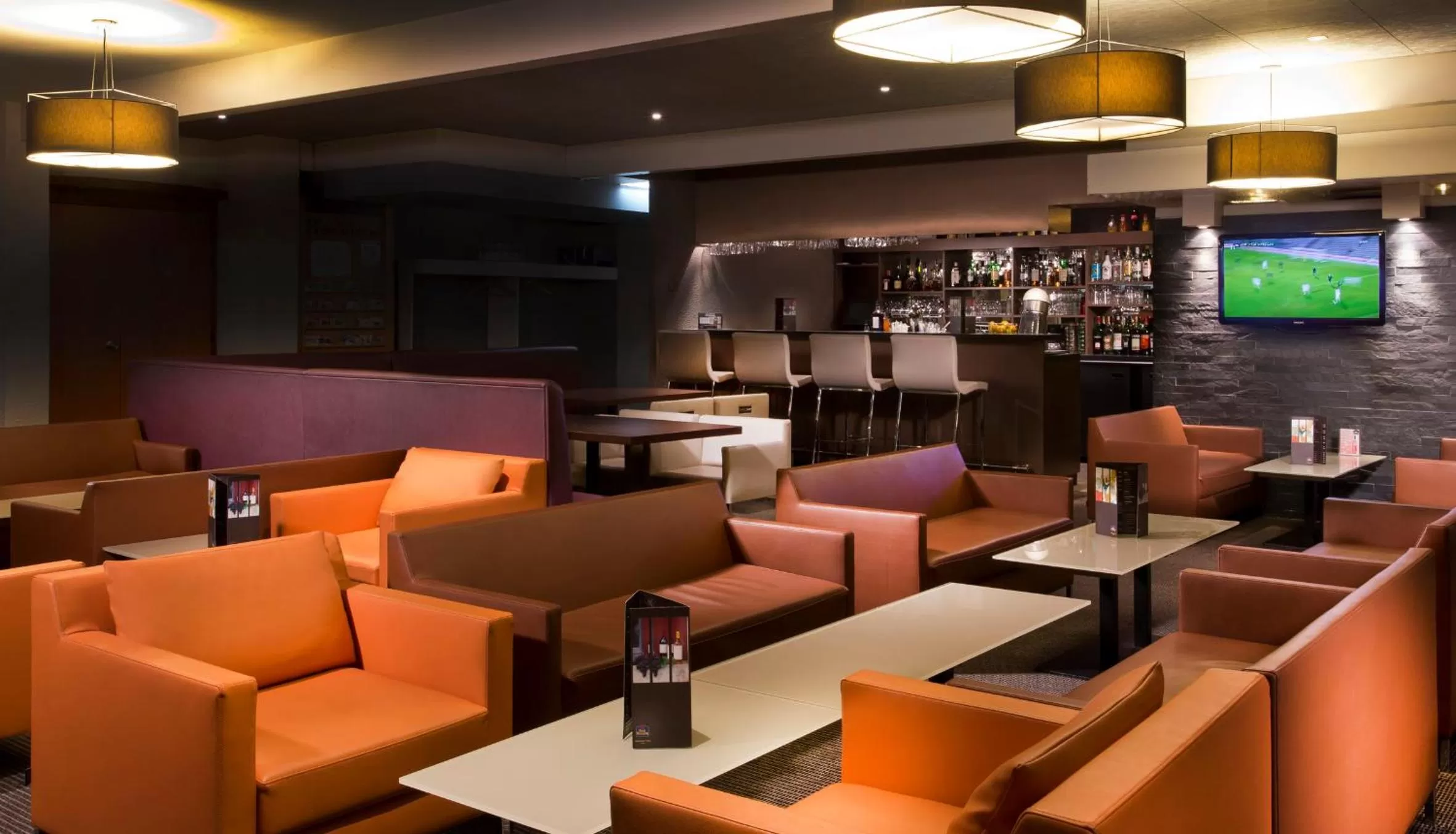 Lounge or bar in Best Western Alexander Park Chambéry