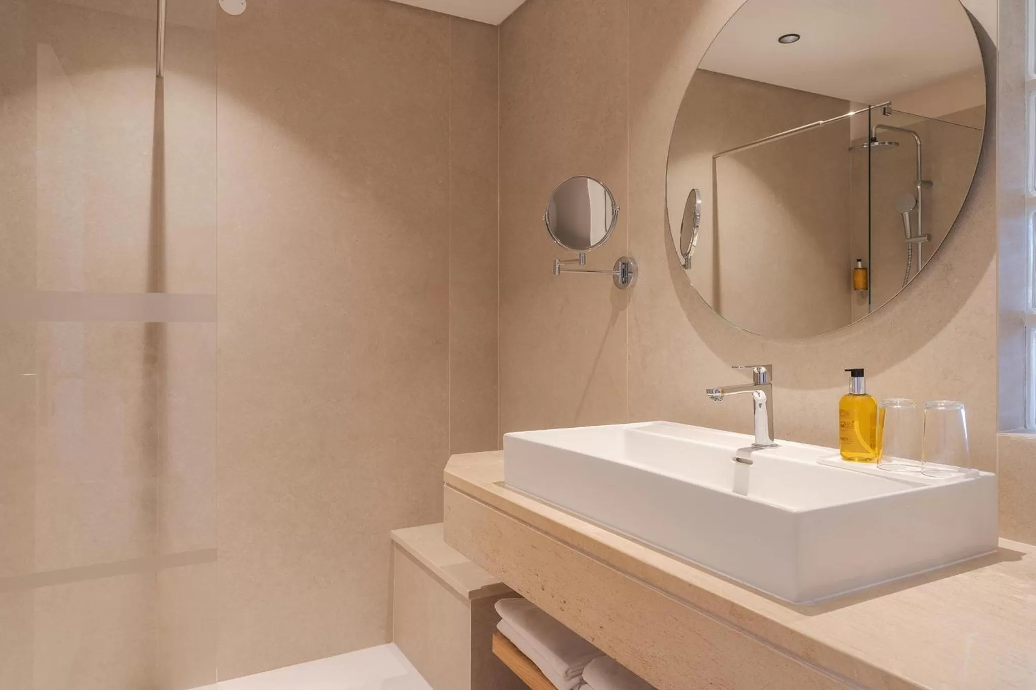 Bathroom in Sentido Galosol