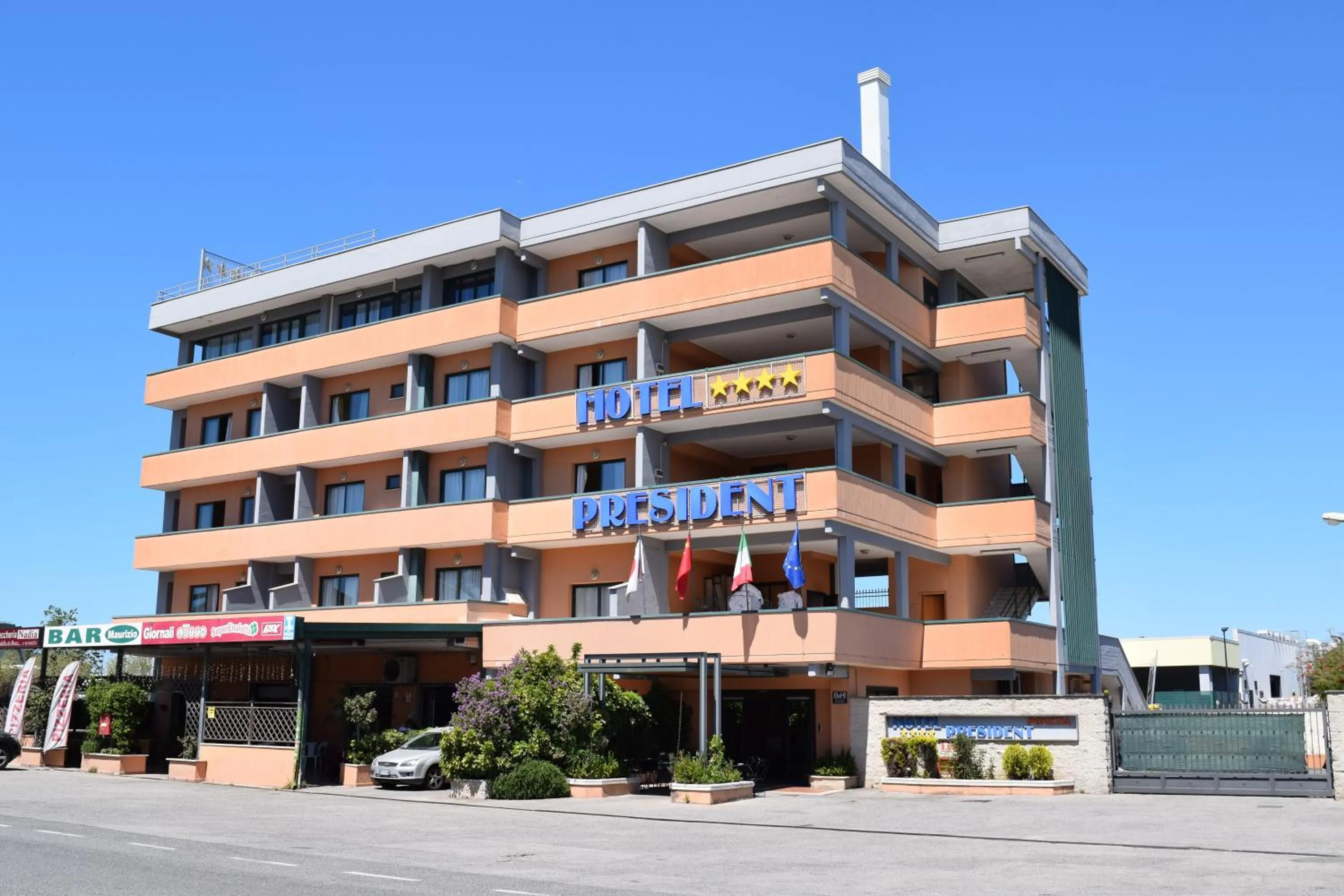 Facade/entrance in Hotel President Pomezia