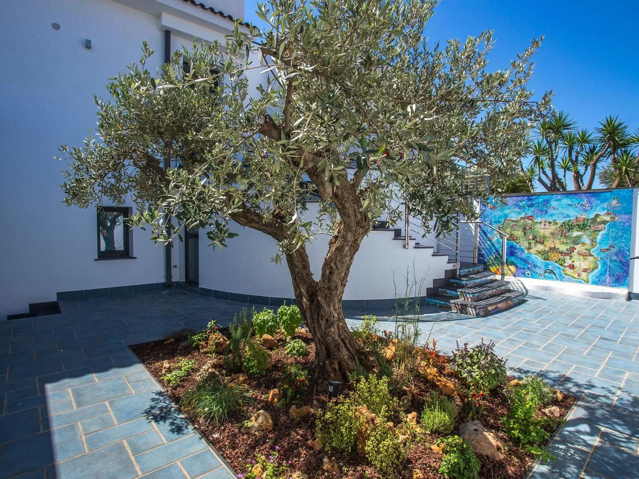 Garden in Tra Le Braccia di Morfeo