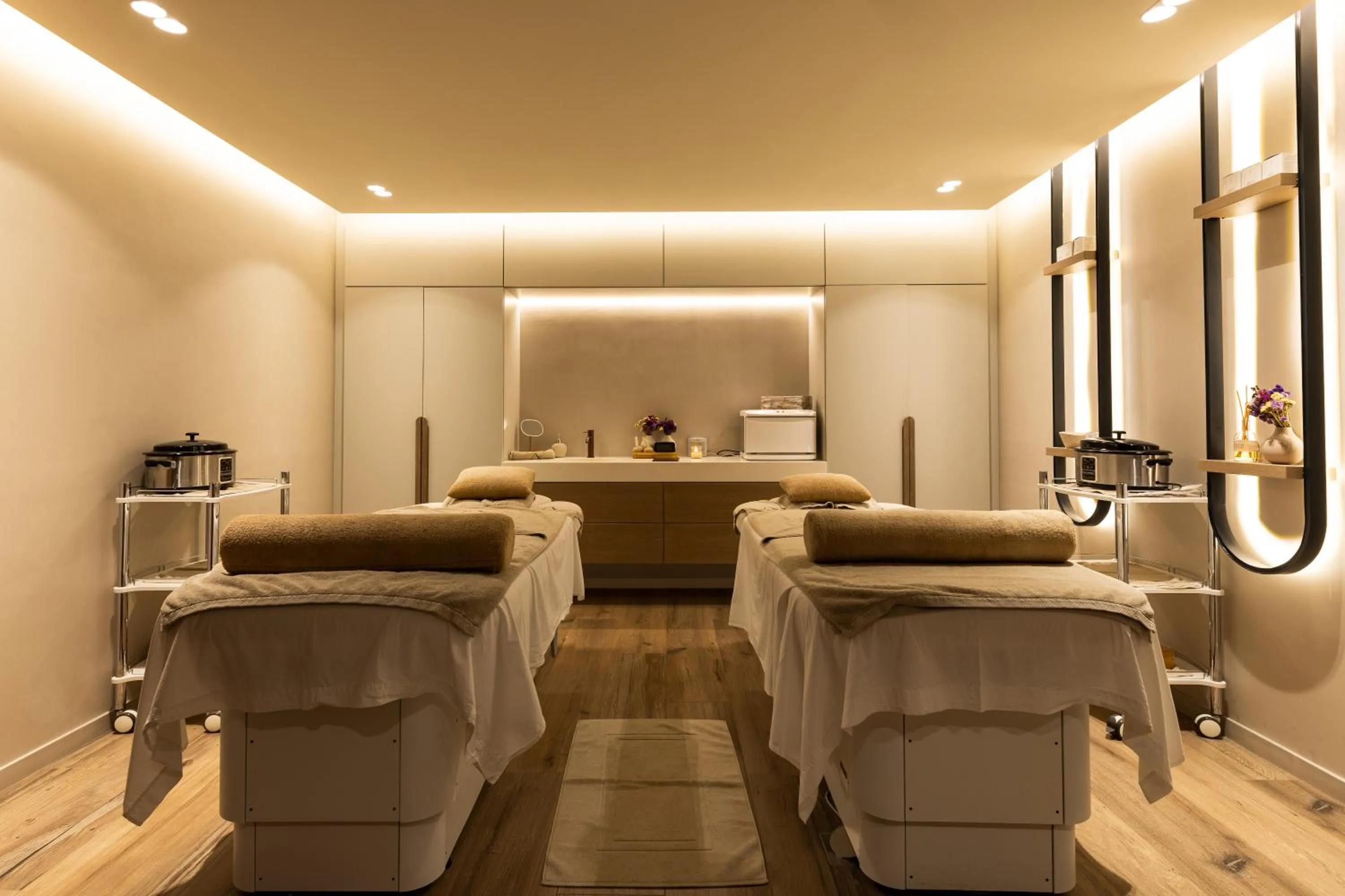 Bed in Ananti Resort & Spa