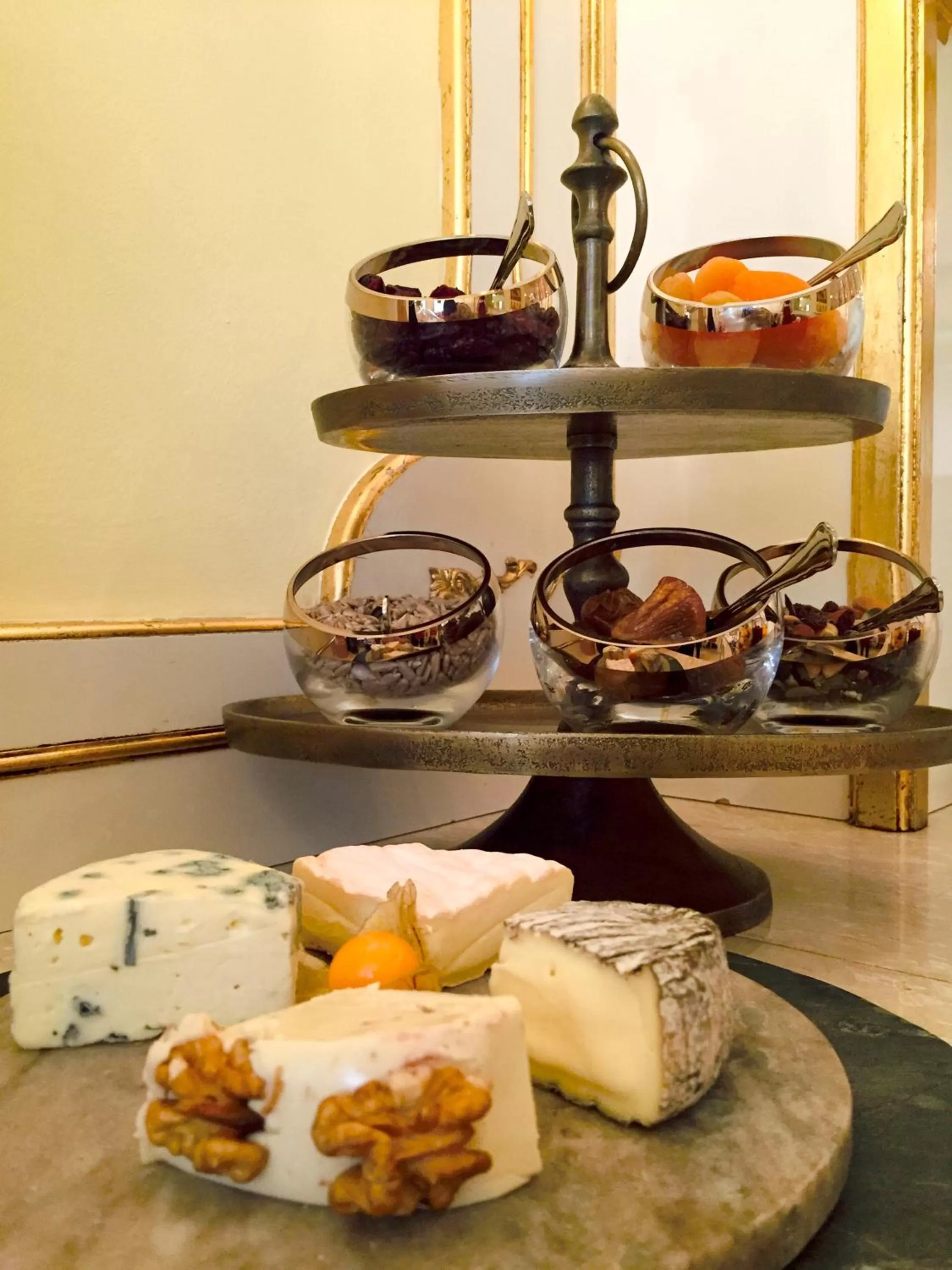 Breakfast in Schlosshotel Römischer Kaiser