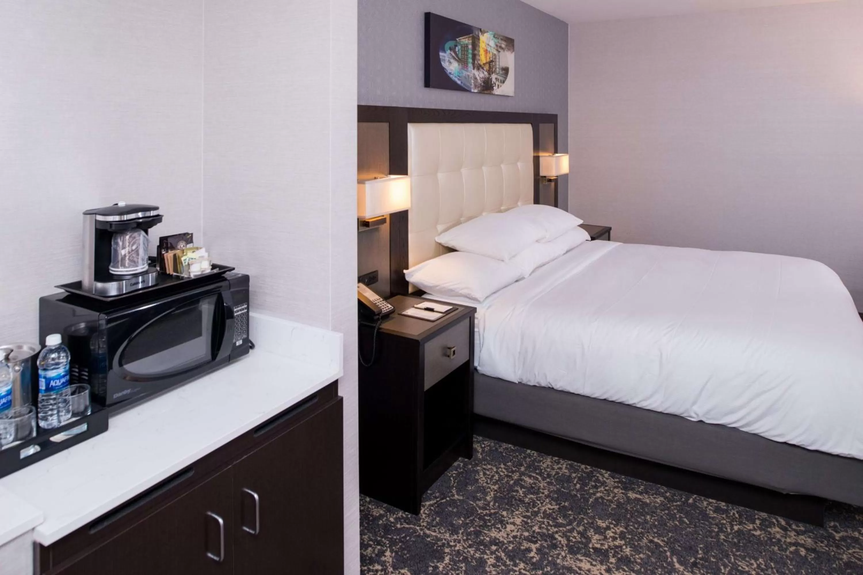 Bed in DoubleTree by Hilton Utica