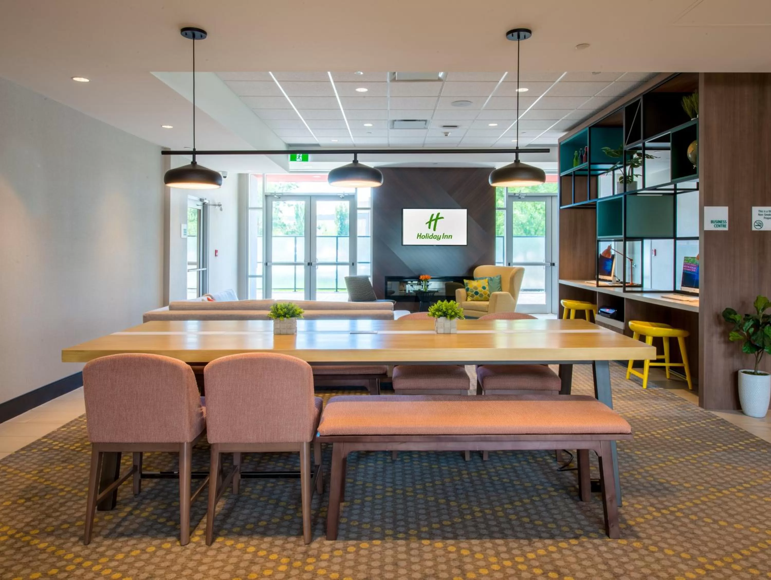 Property building in Holiday Inn Edmonton South - Evario Events by IHG