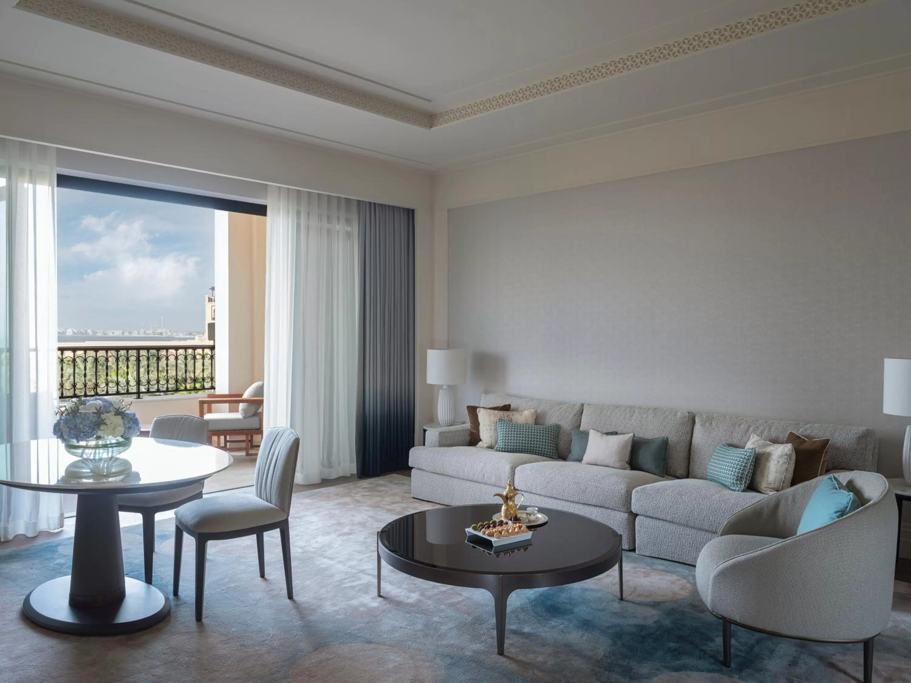Living room in Four Seasons Resort Dubai at Jumeirah Beach