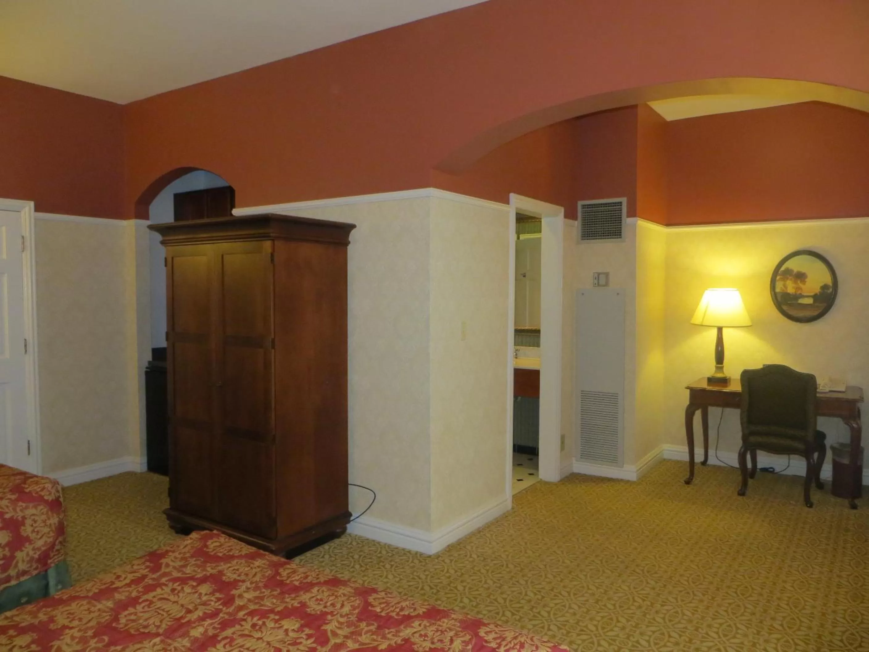 TV and multimedia in Carleton of Oak Park