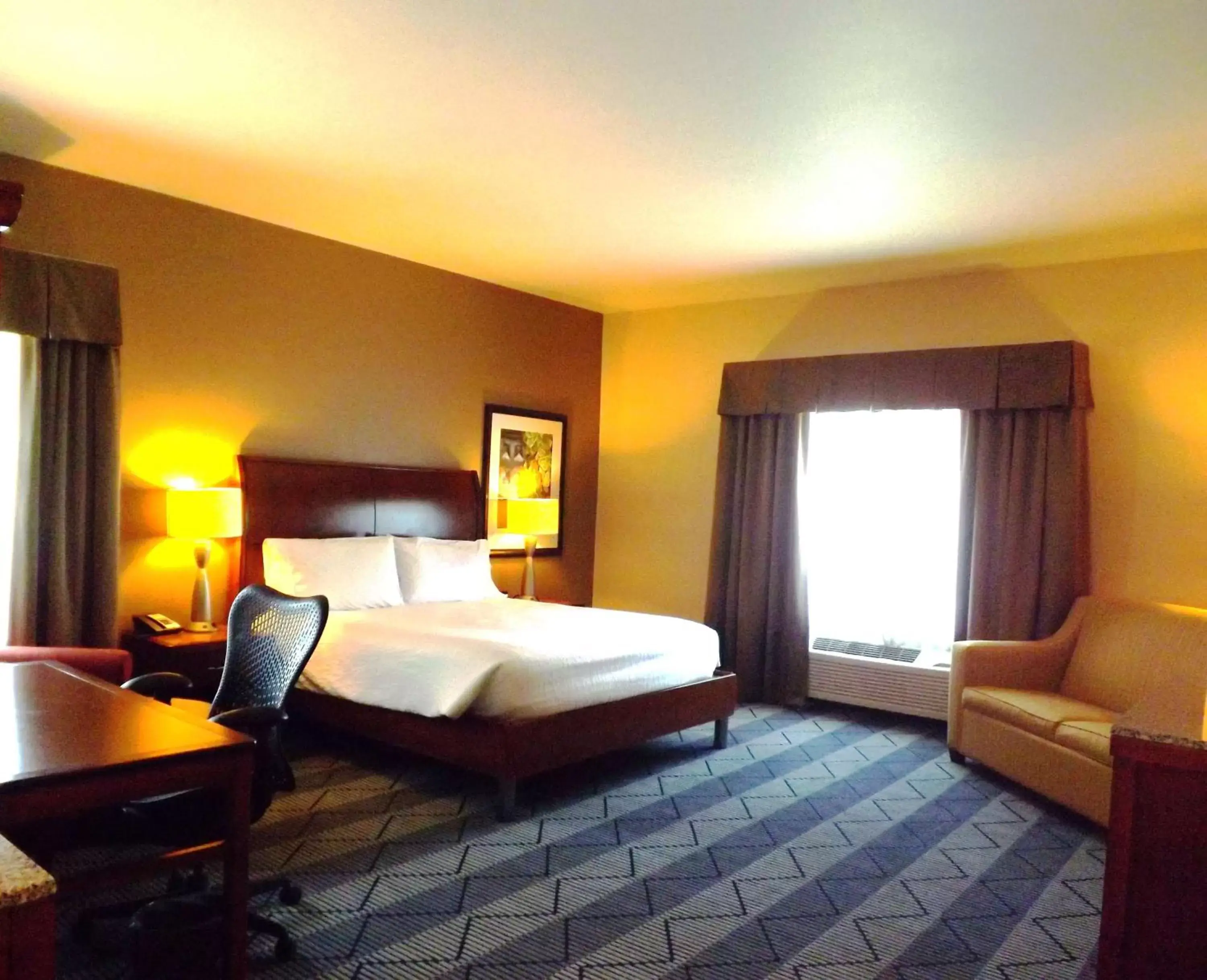 Deluxe King Room with Sofa Bed - Non-Smoking in Hilton Garden Inn Lancaster Deluxe King Room with Sofa Bed - Non-Smoking in Hilton Garden Inn Lancaster