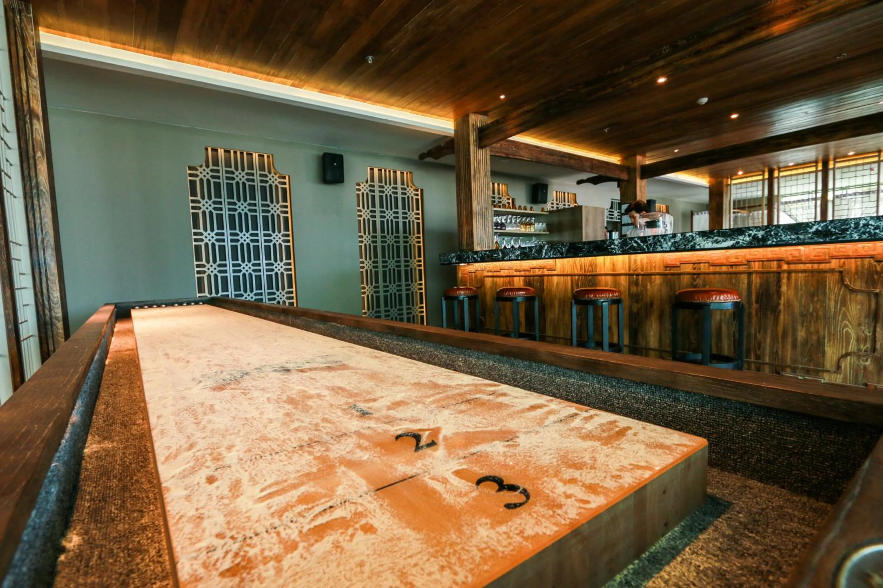 Lounge or bar in MAI HOUSE Patong Hill