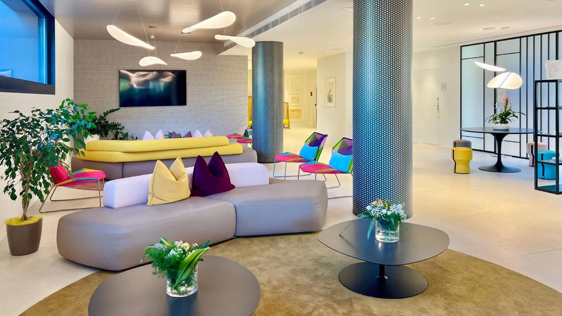 Lobby or reception, Bed in Hotel President