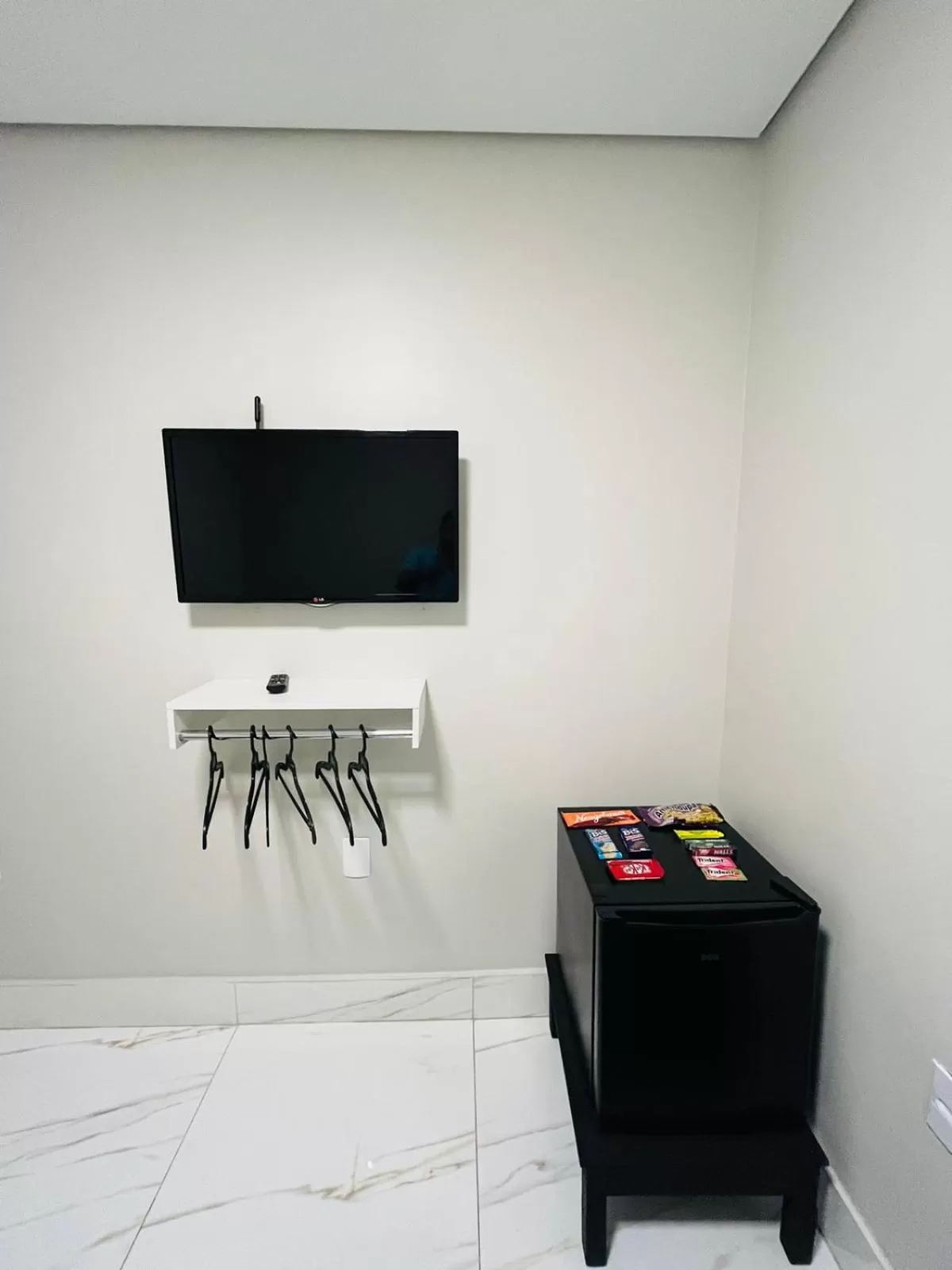 TV/Entertainment Center in Riacho Hotel