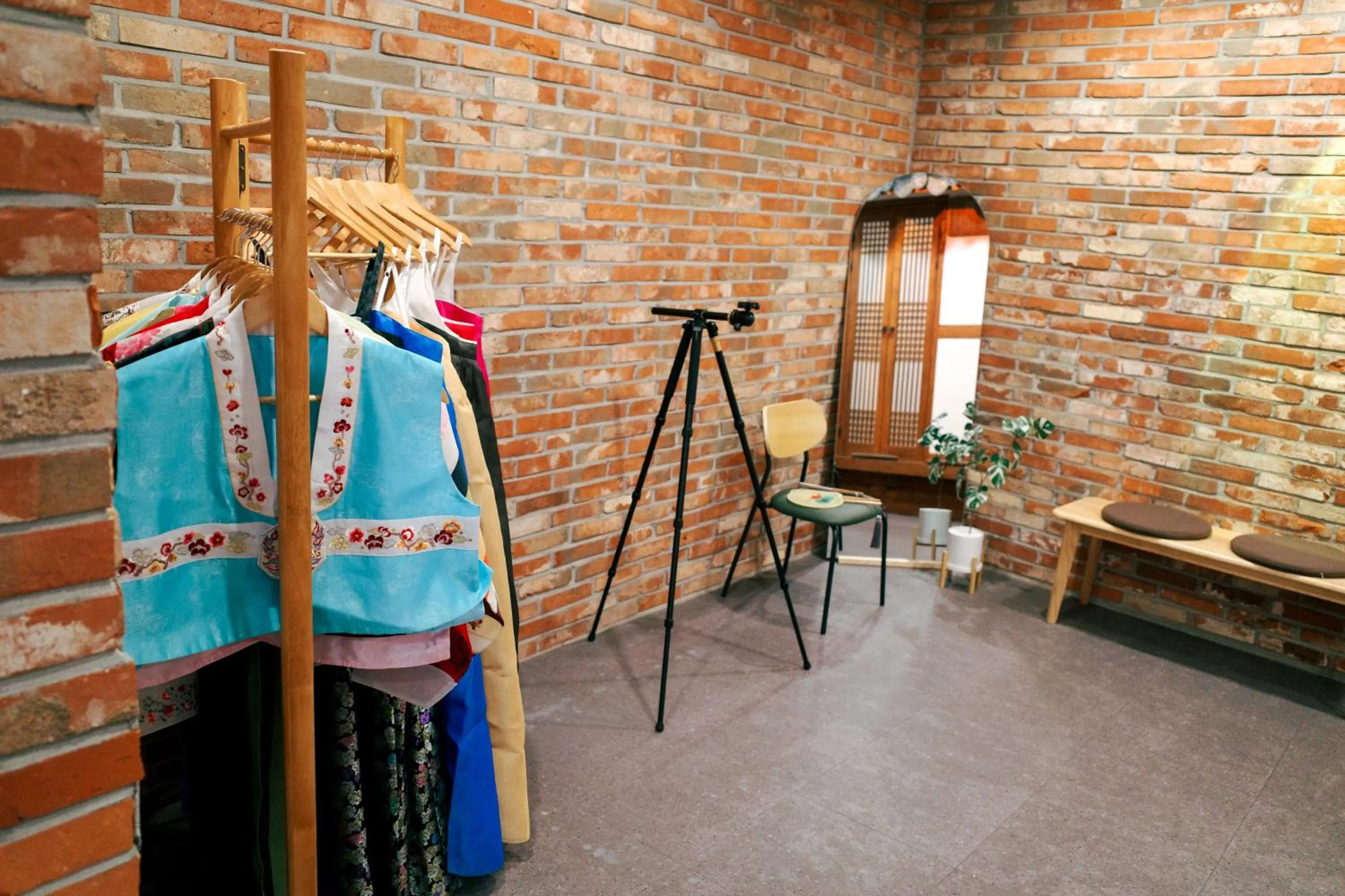 Area and facilities in Starria Hostel foreign guest only