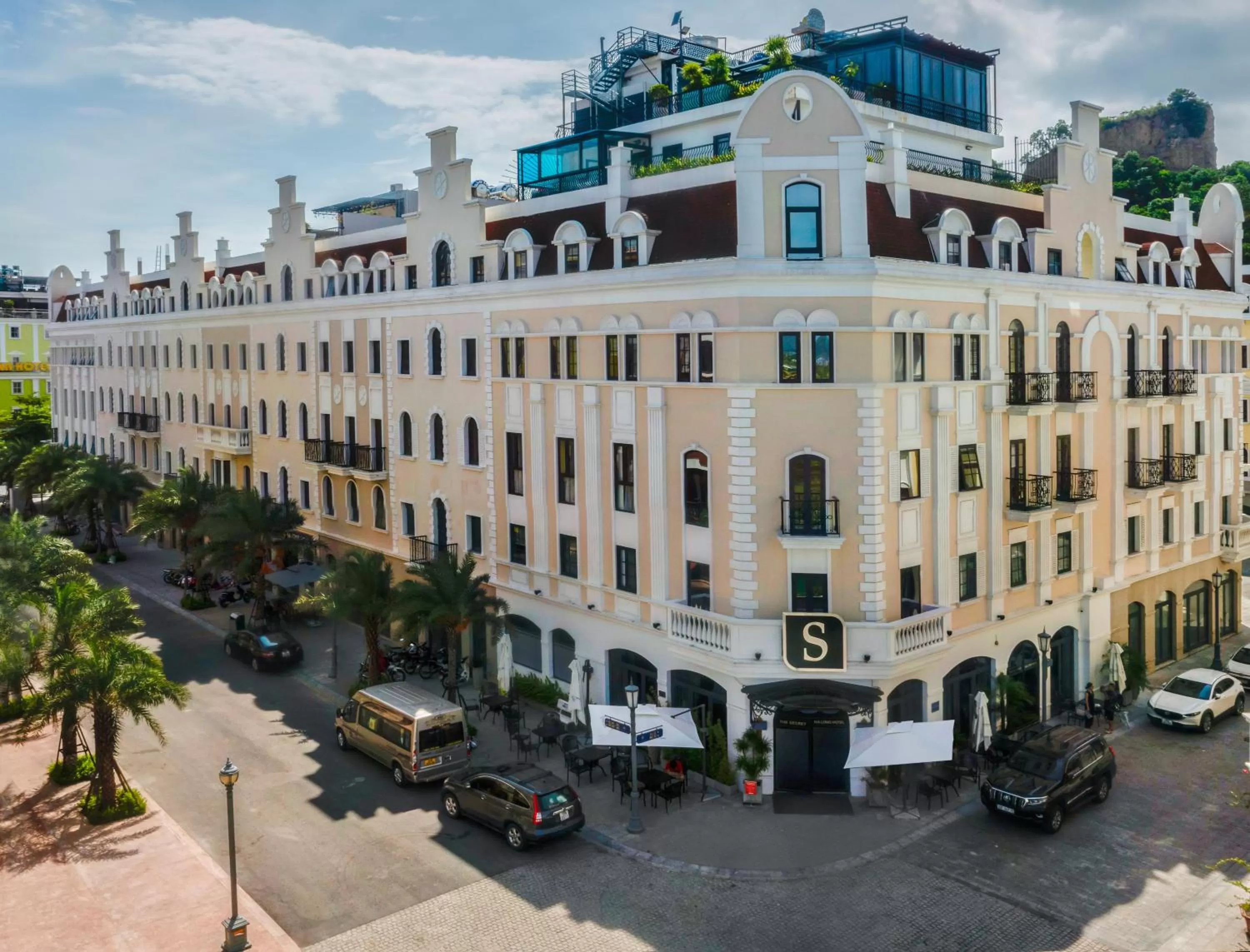 Property building in The Secret HaLong