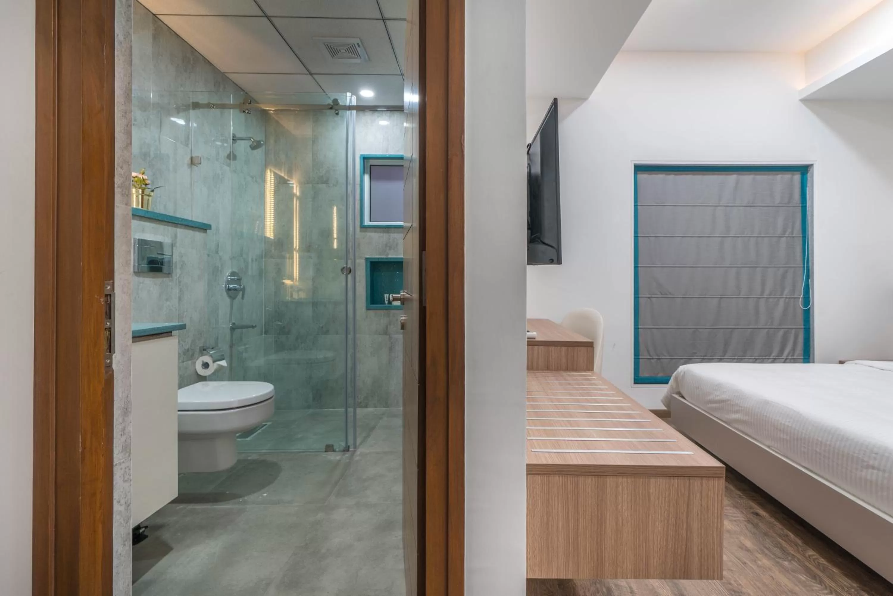 Bathroom, Bed in SKYLA Studios & Suites - Jubilee Hills