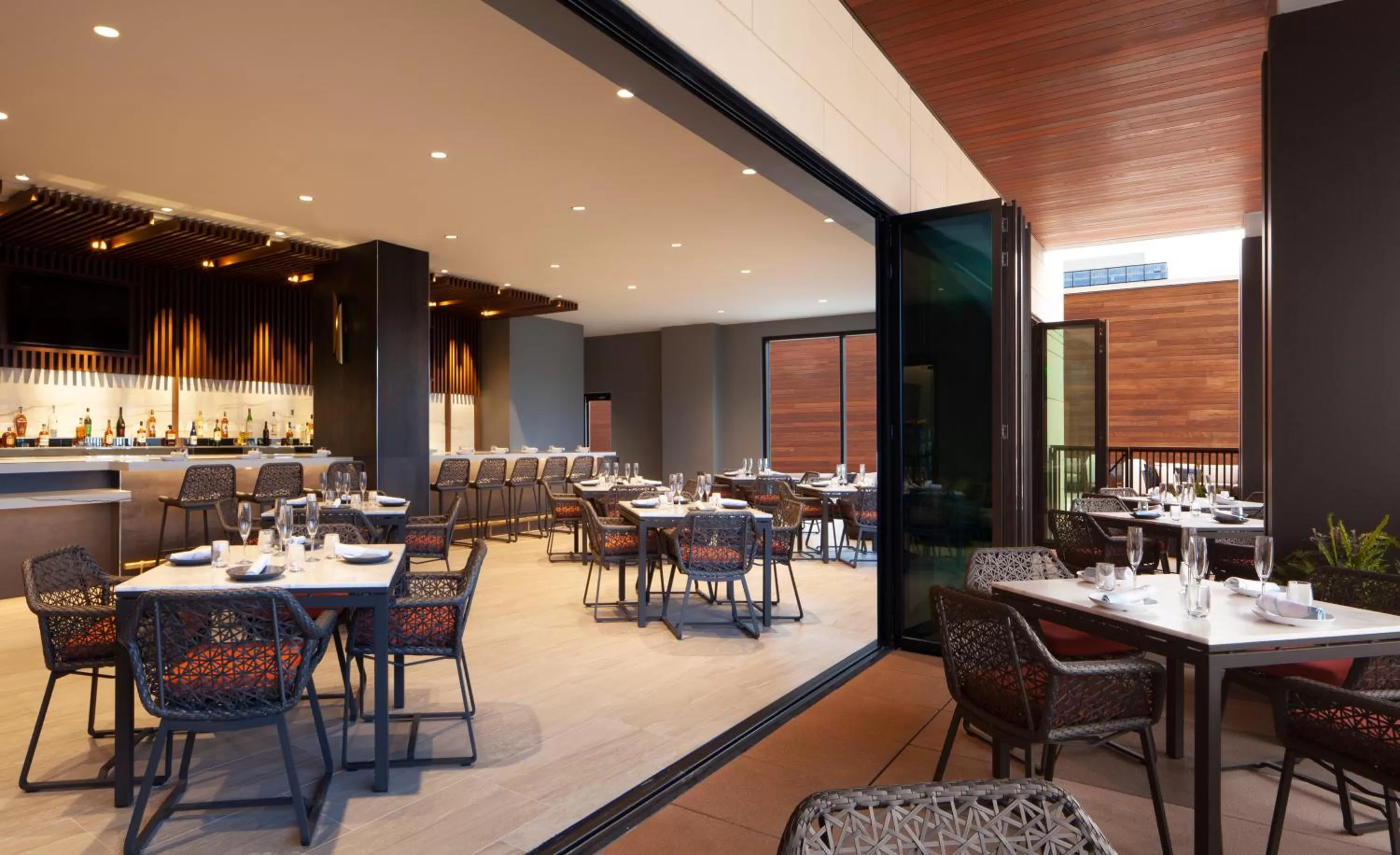 Restaurant/places to eat in Grand Hyatt Nashville