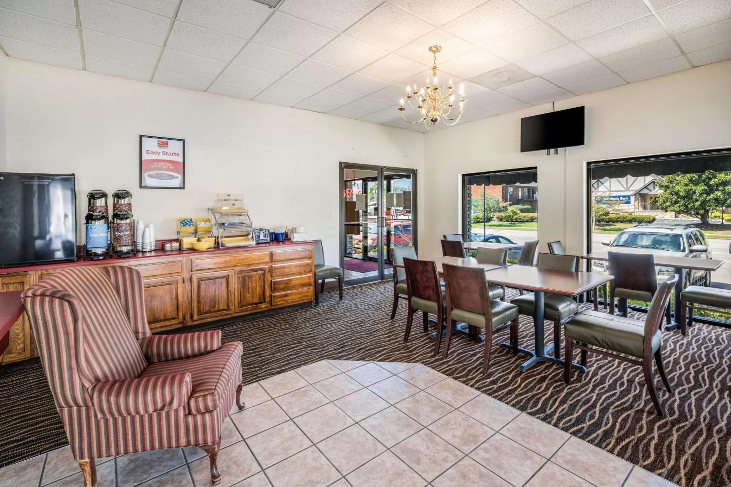 Dining area in Suburban Studios Middlesboro