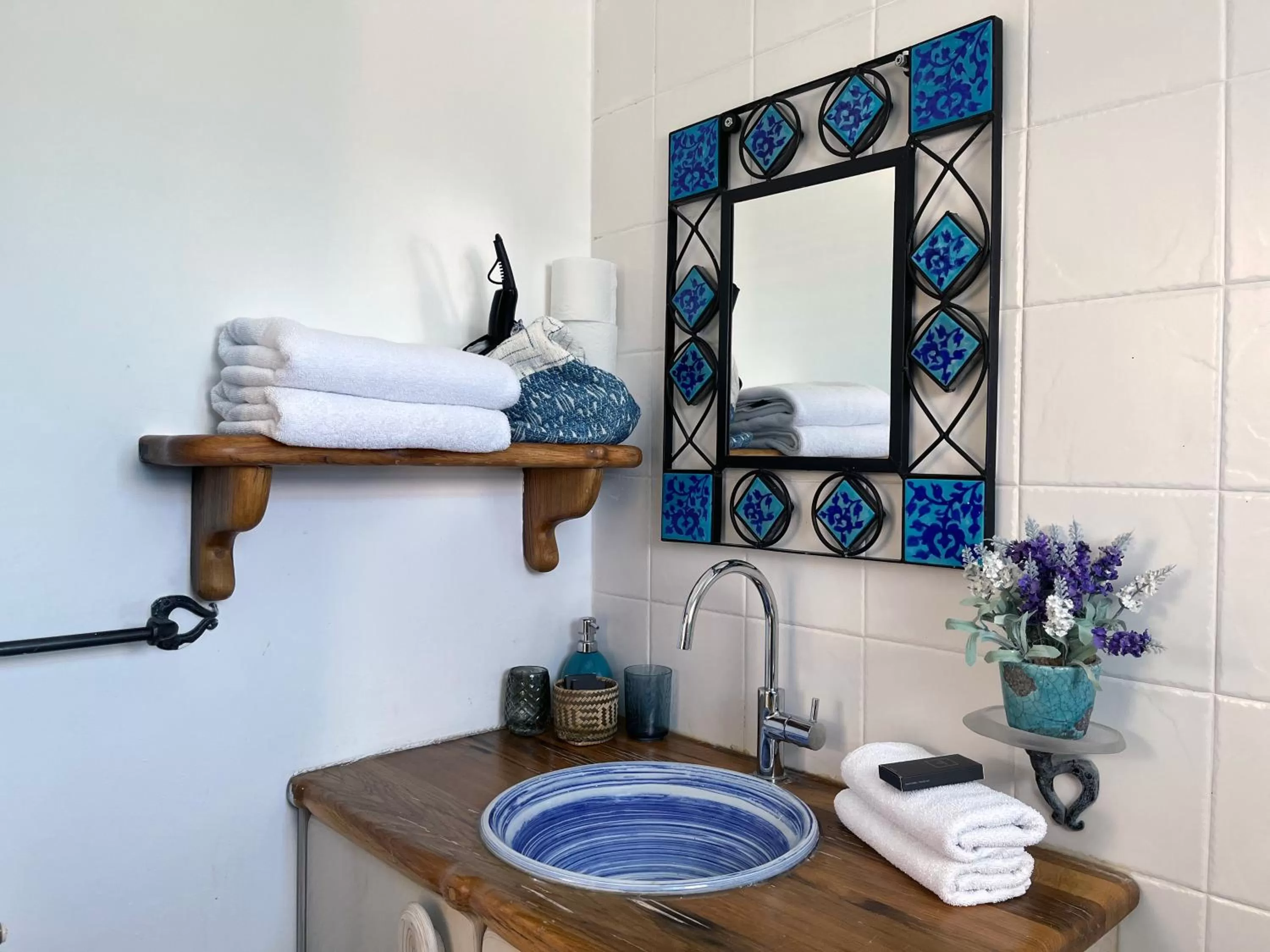 Bathroom in The Way Inn - Boutique Suites
