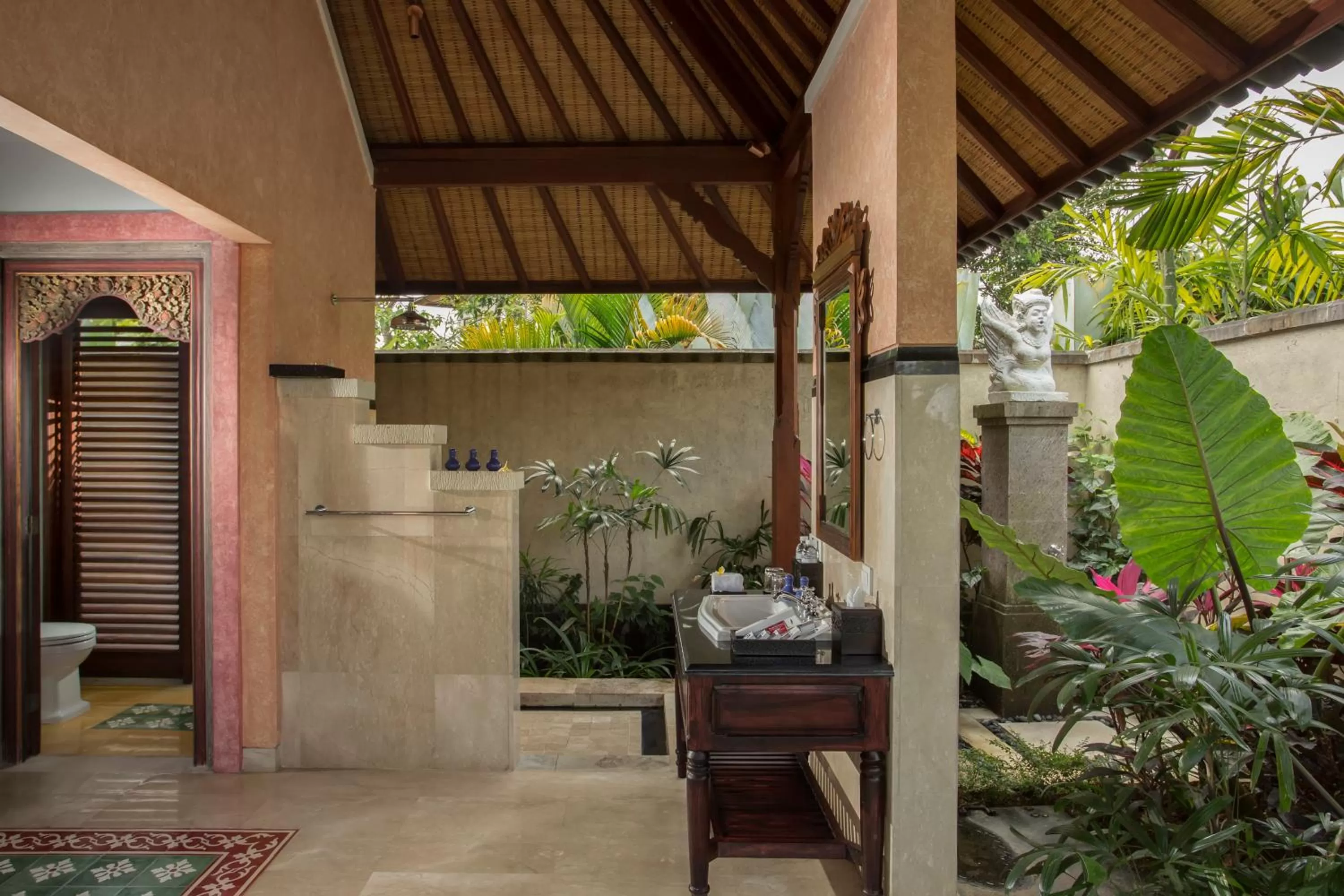 Bathroom in Dwaraka The Royal Villas