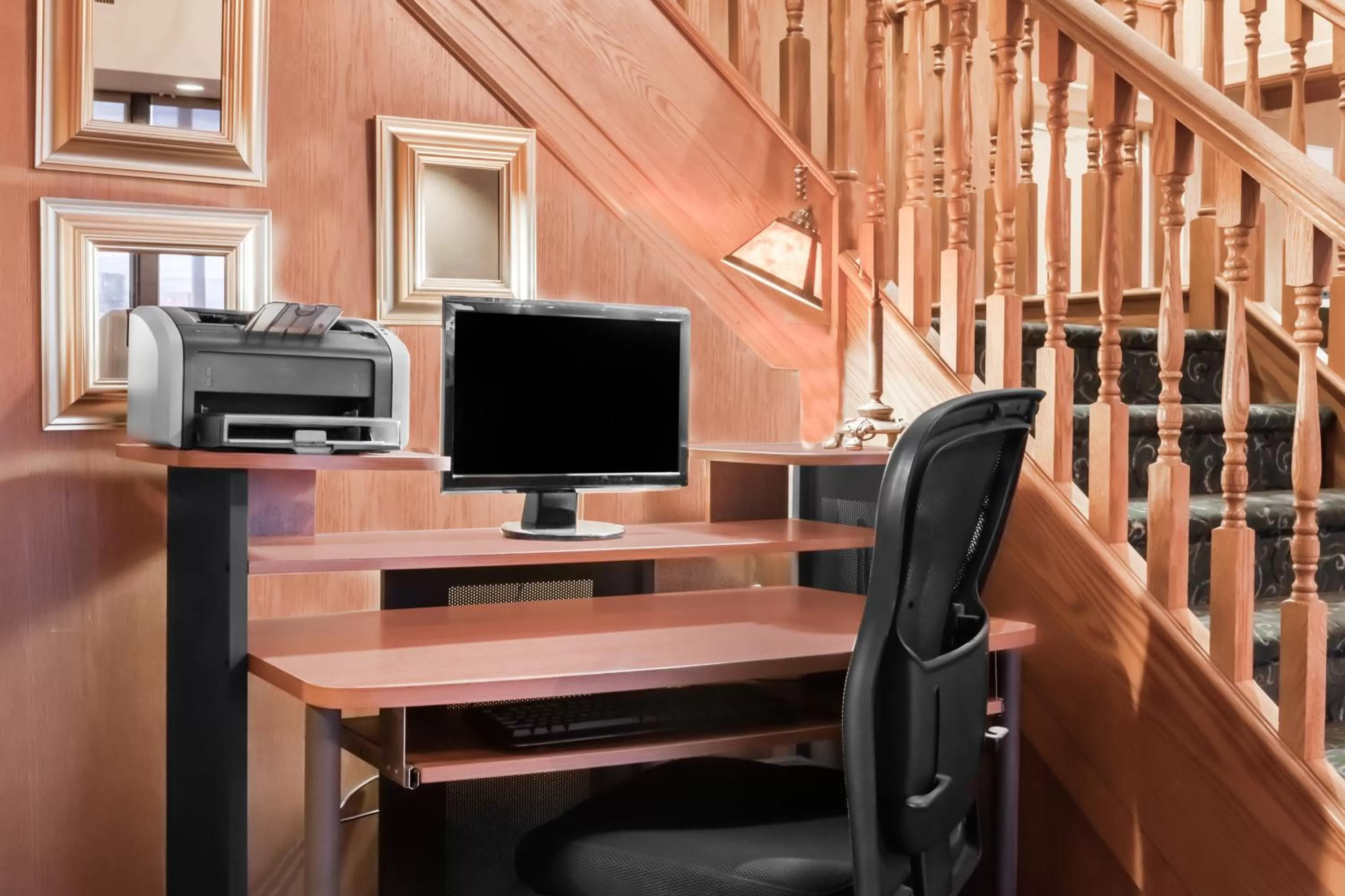 Area and facilities in Super 8 by Wyndham Sudbury ON