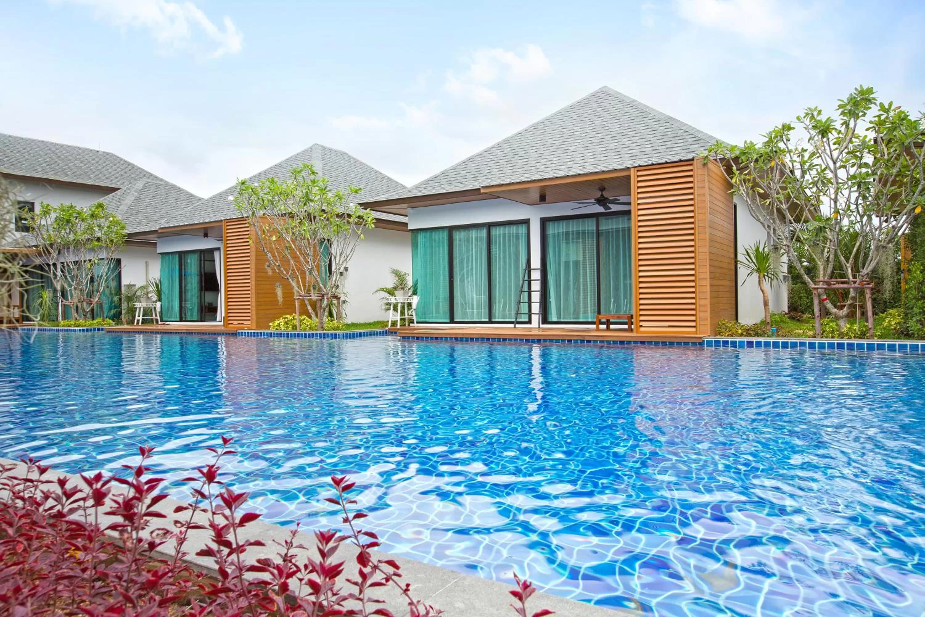 Swimming pool in Vann Hua Hin Resort