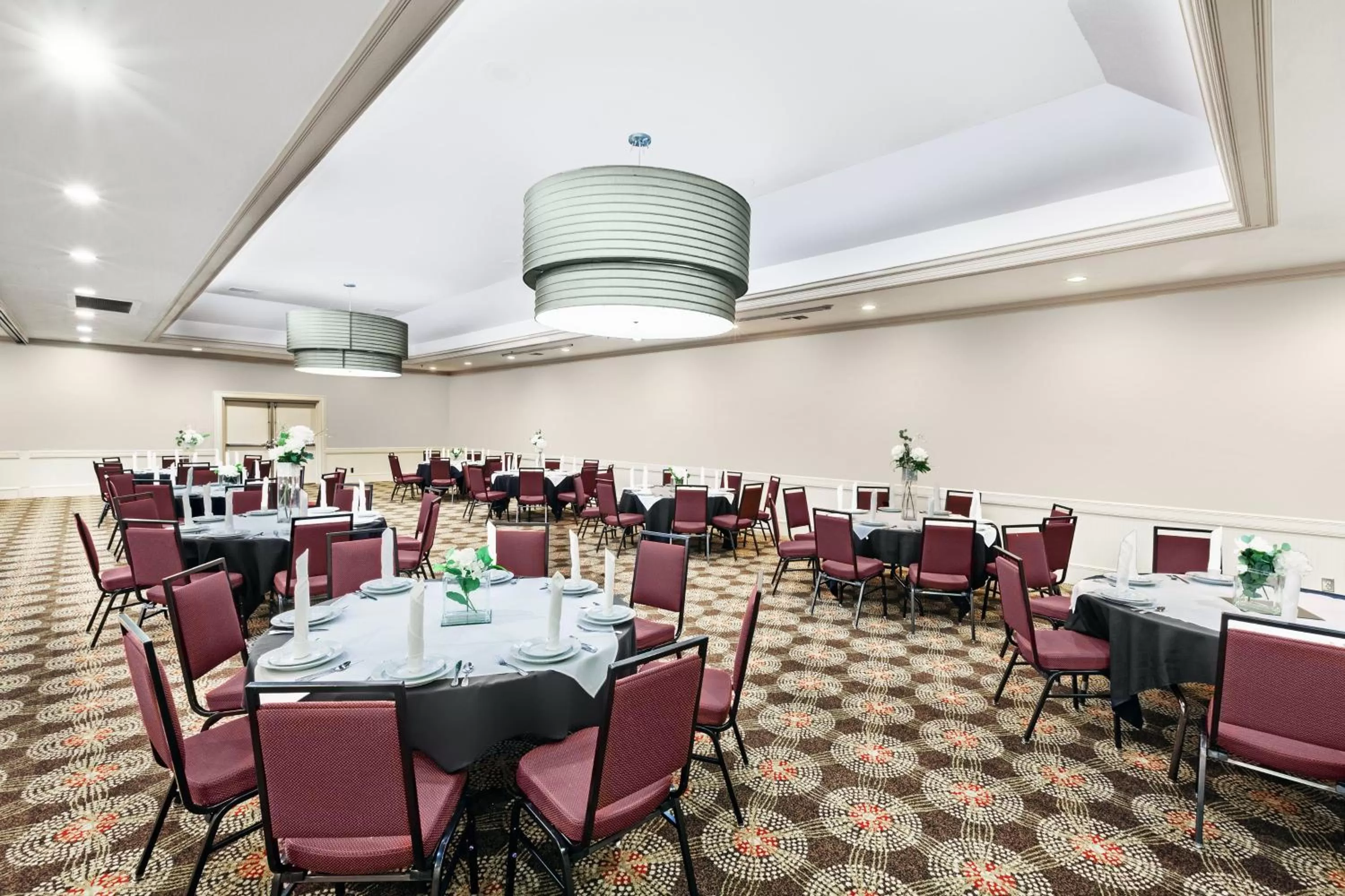 Meeting/conference room in Holiday Inn Tyler - Conference Center by IHG