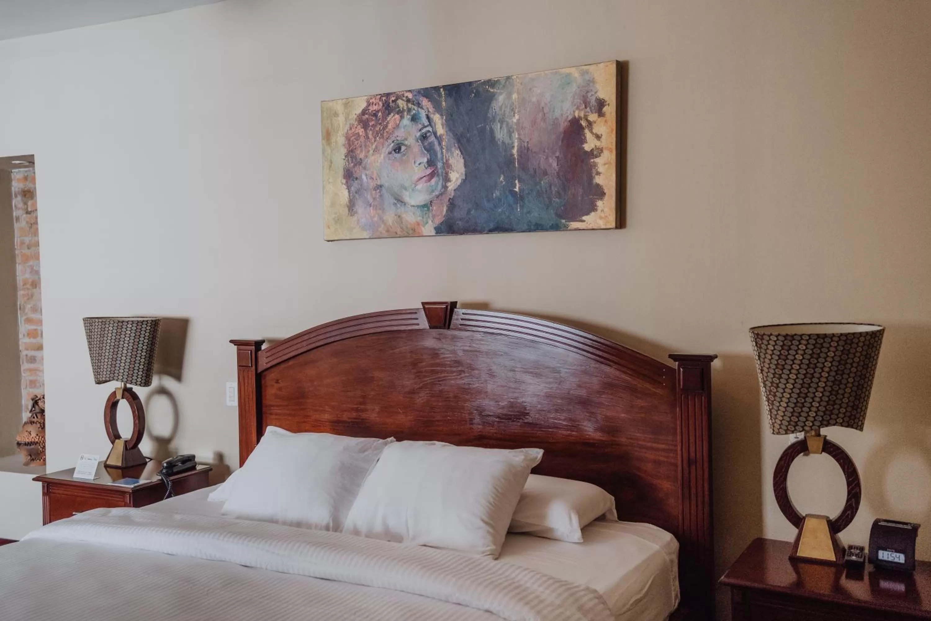 Bed in Hotel Dunn Inn