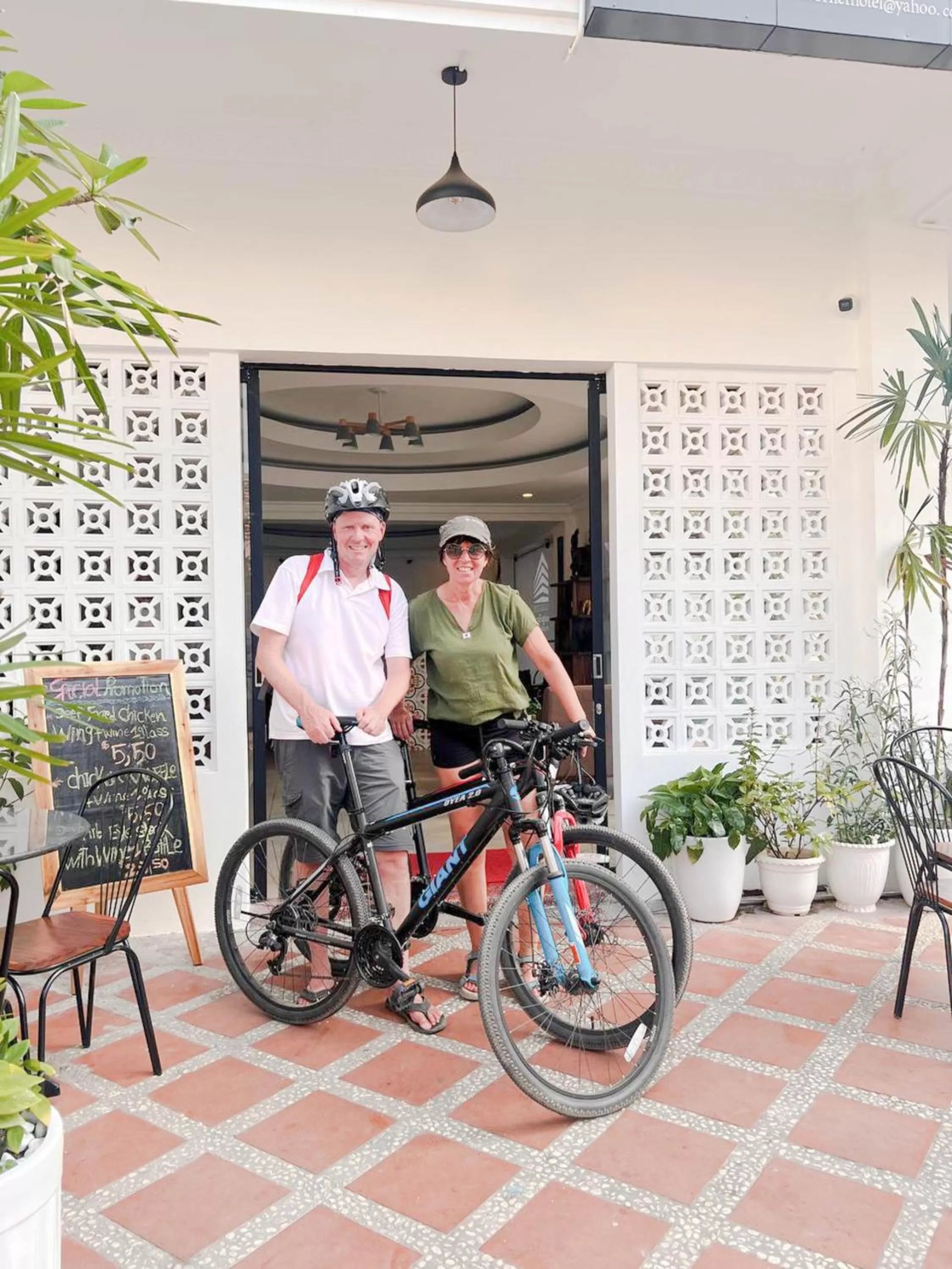 Cycling in White Corner Hotel