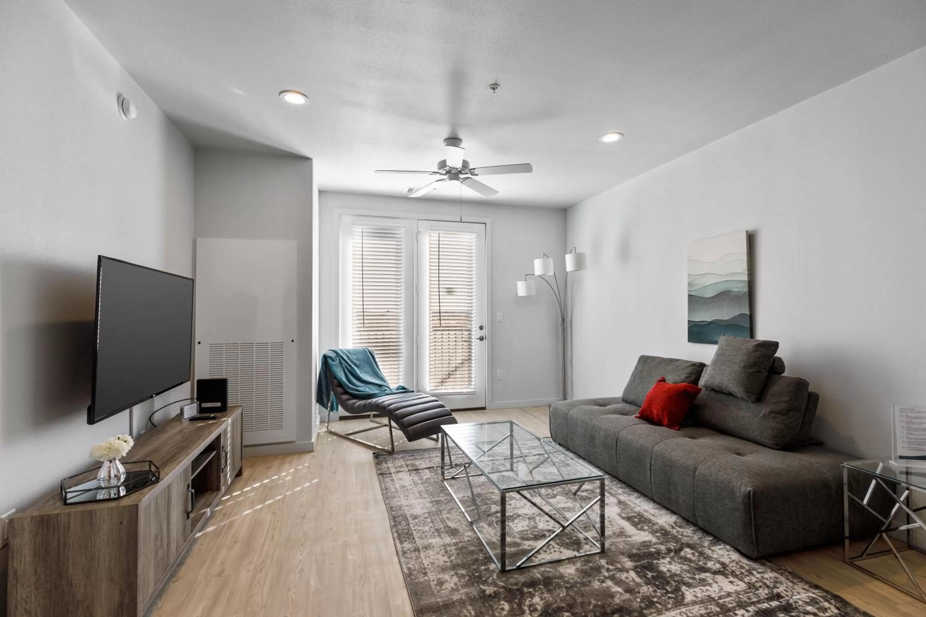 Living room, Seating Area in Flatz432 Apartments by Barsala